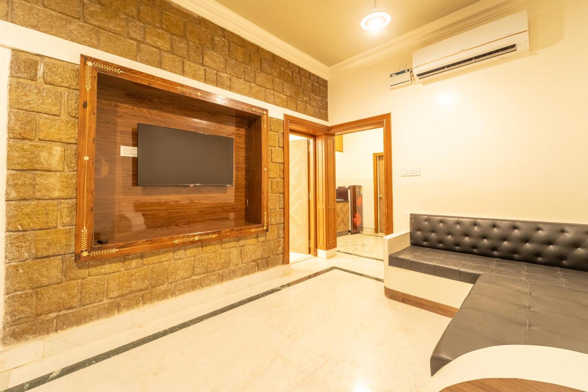 Hotel Seasons Hbr