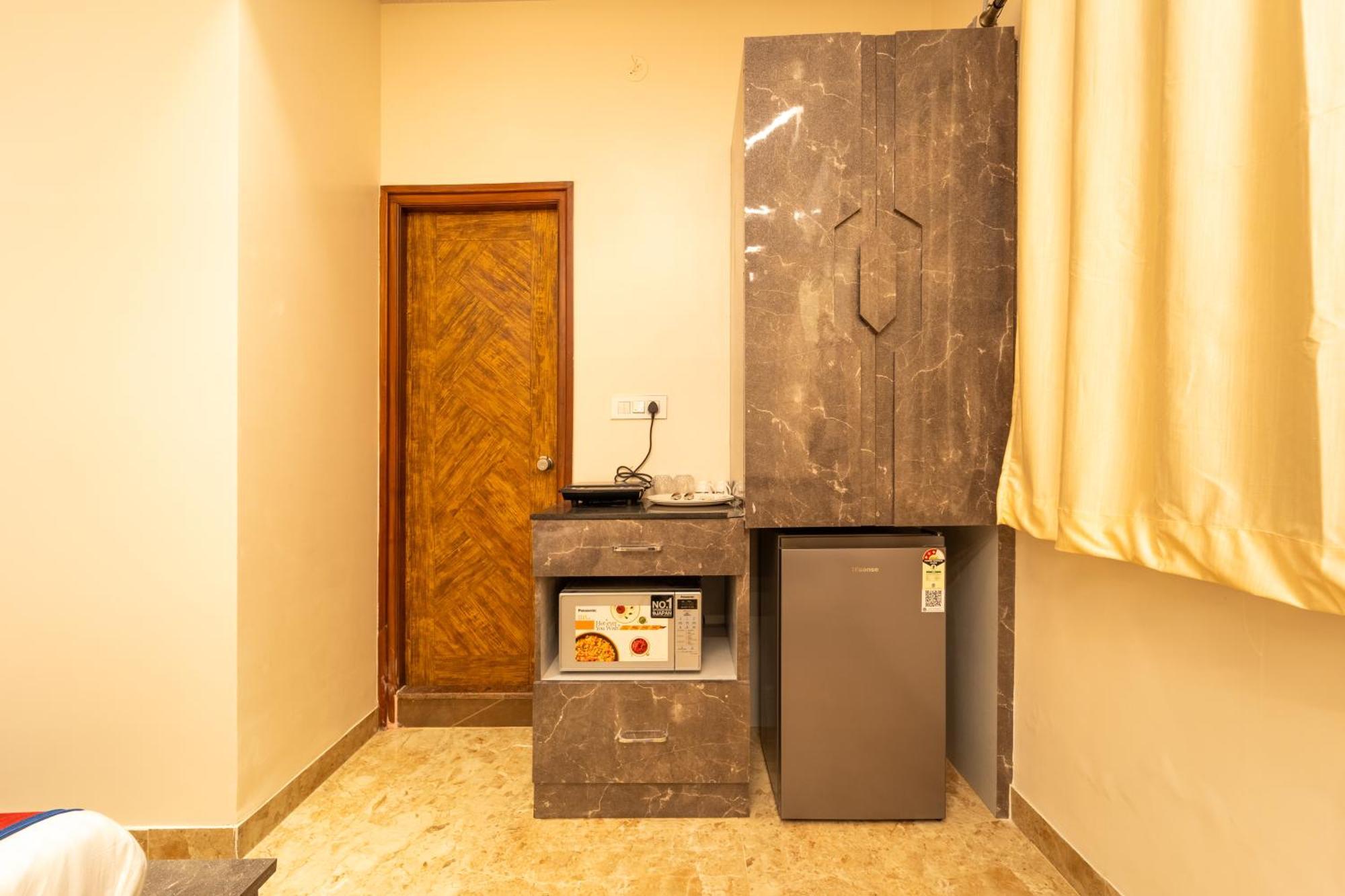 Hotel Seasons Hbr