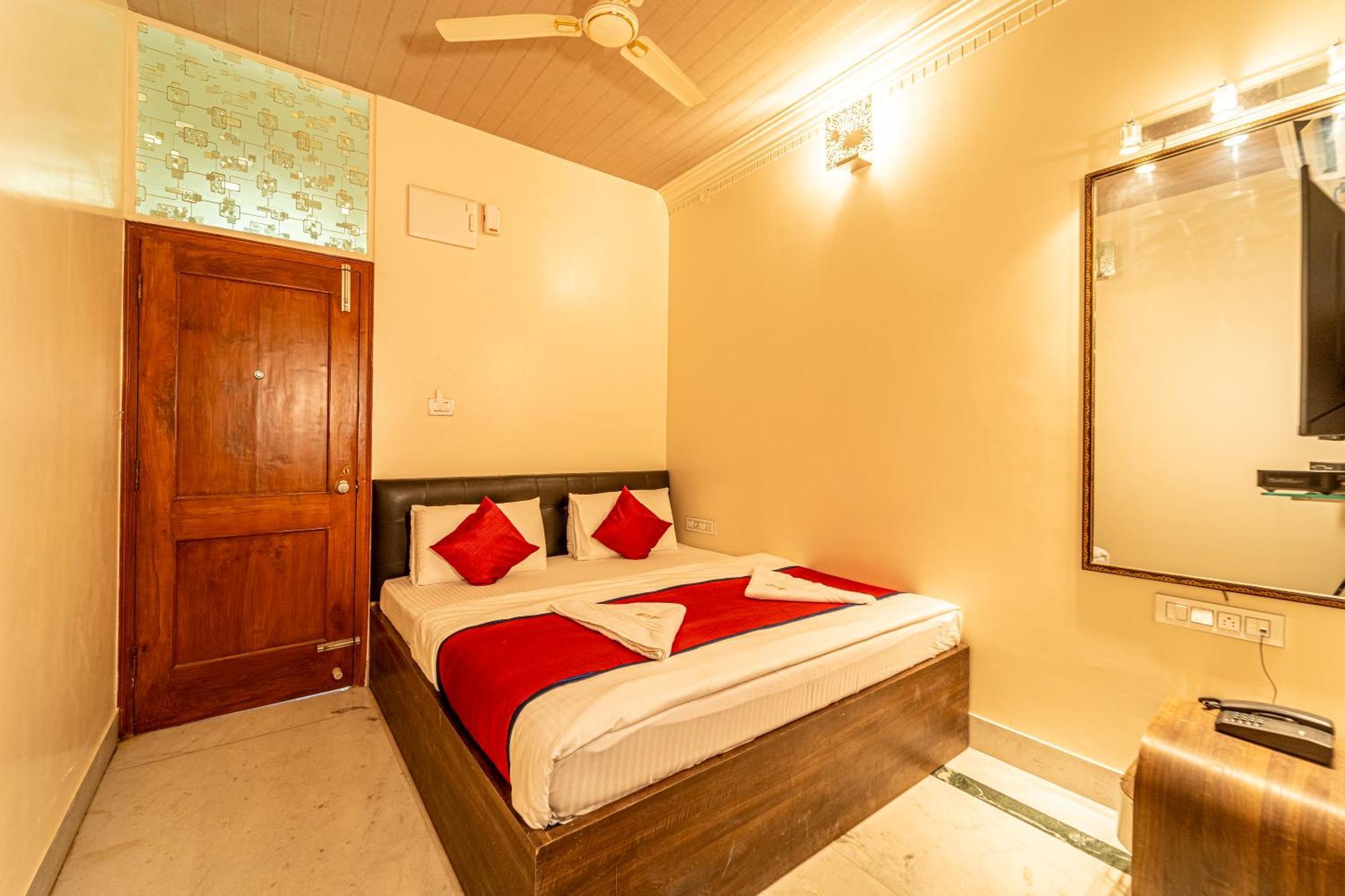 Hotel Seasons Hbr 3*