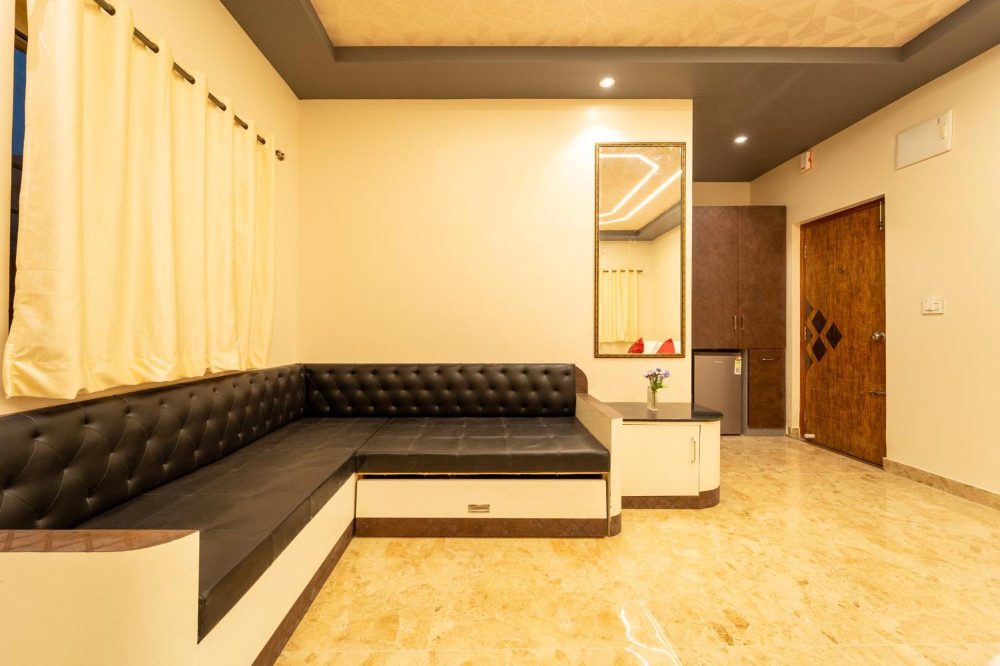 Hotel Seasons Hbr 3*