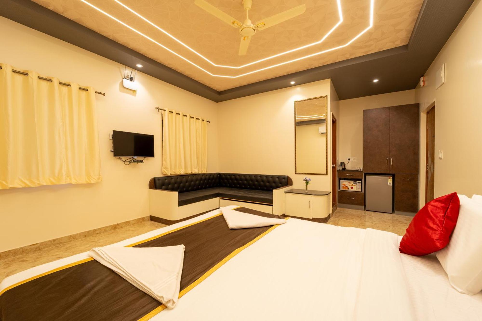 Seasons Hbr Hotel 3*