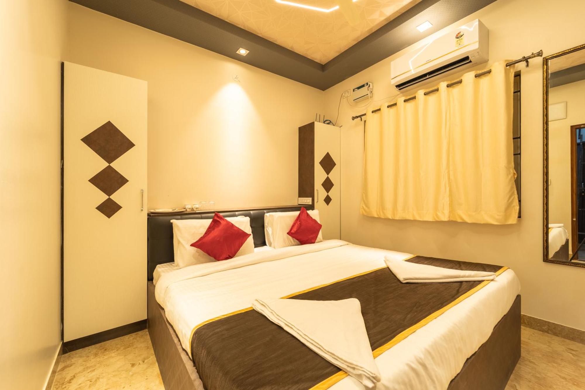 Seasons Hbr 3* Bangalore