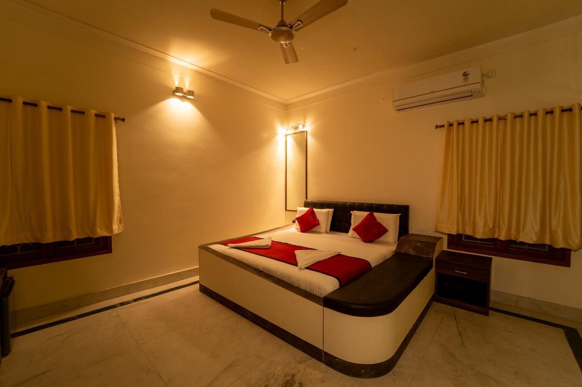 Seasons Hbr 3* Bangalore