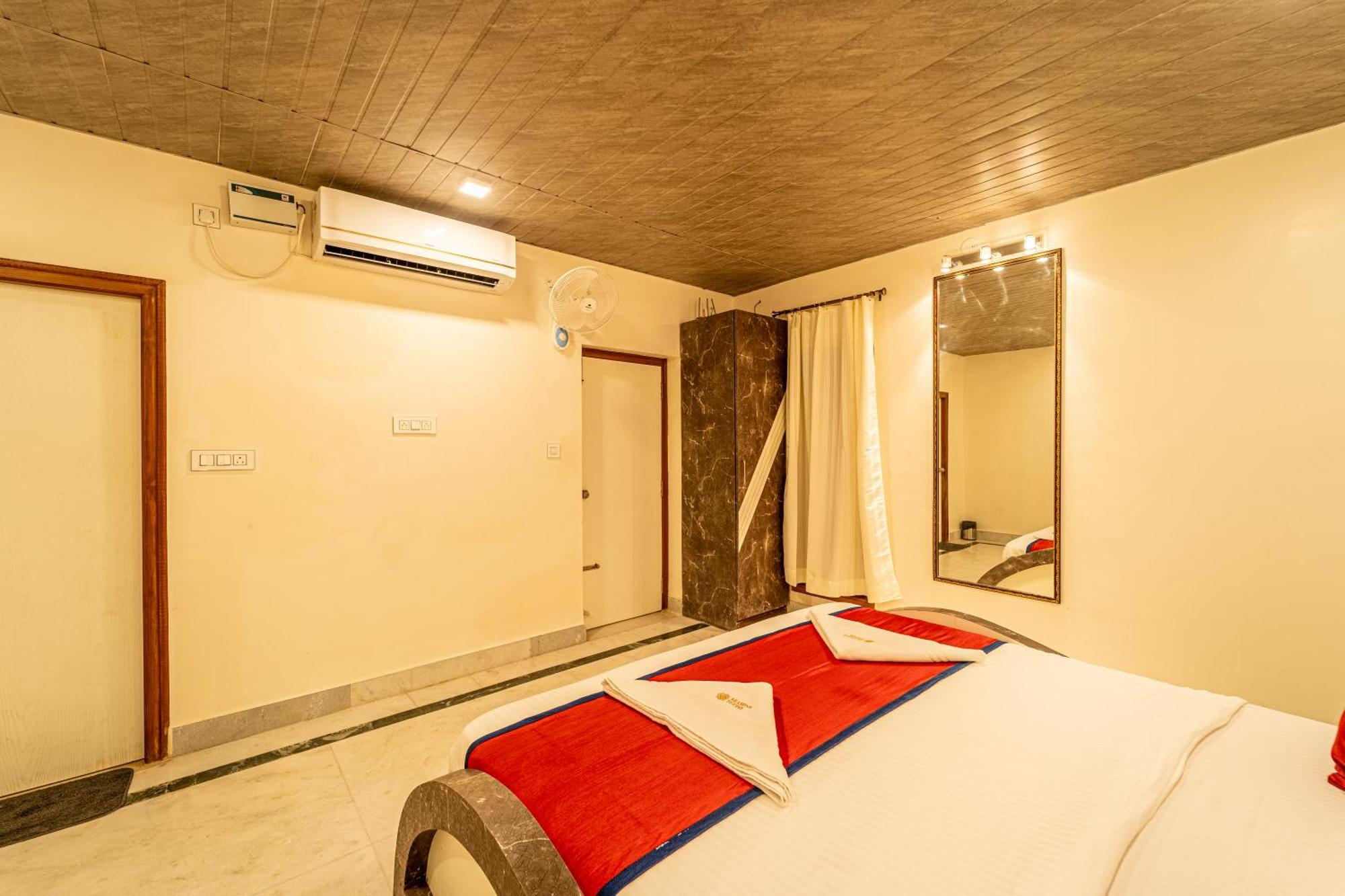 Seasons Hbr 3* Bangalore
