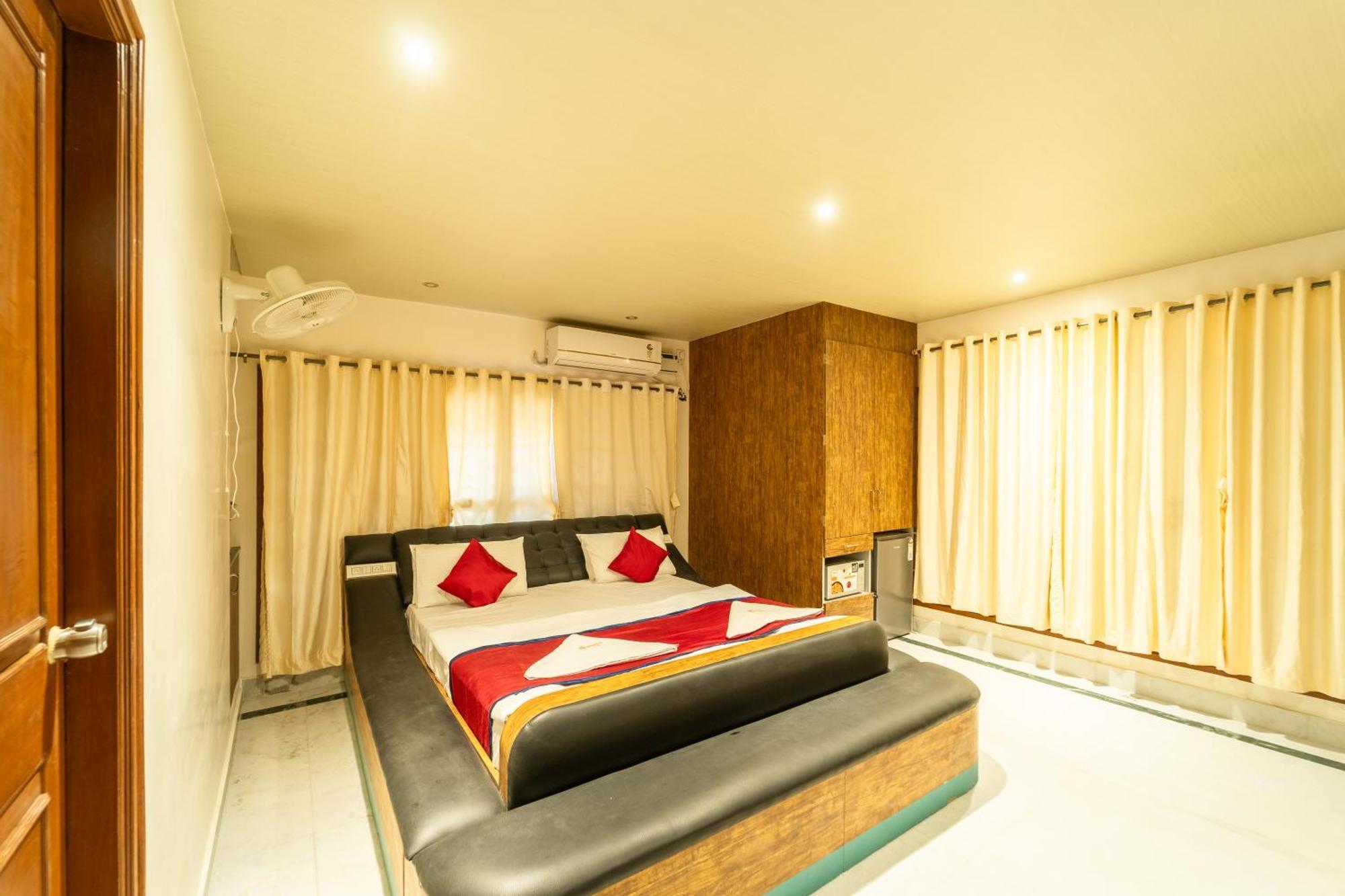 Hotel Seasons Hbr Bangalore