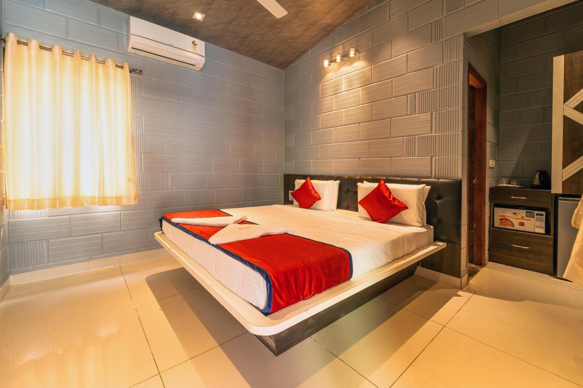 Hotel Seasons Hbr Bangalore