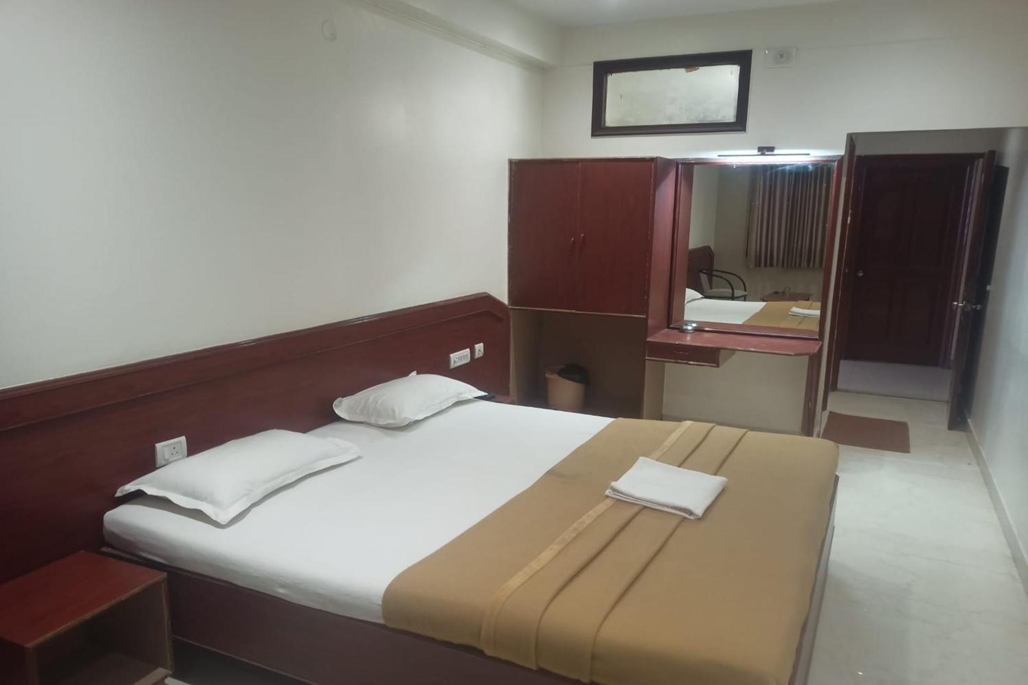 Towers Hotel