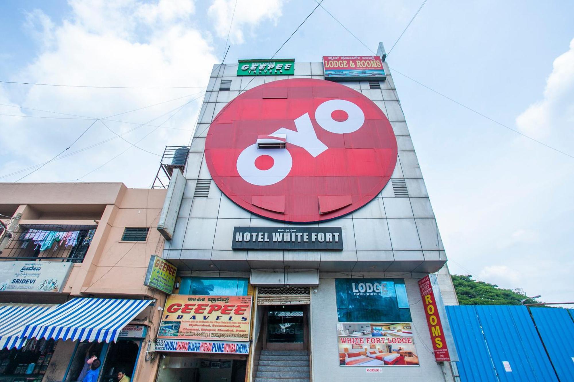 O White Near Lalbagh Botanical Garden 4* Bangalore