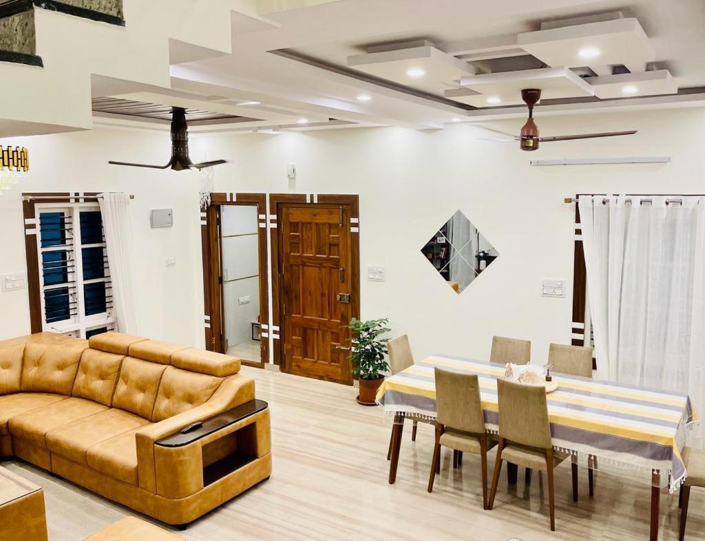 Guest house Vasudha