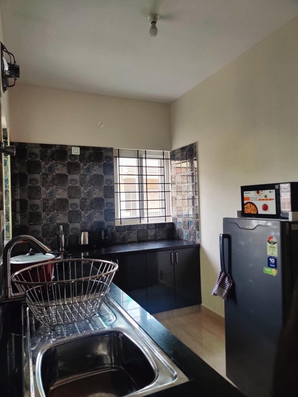 Apartment Sukhi Living
