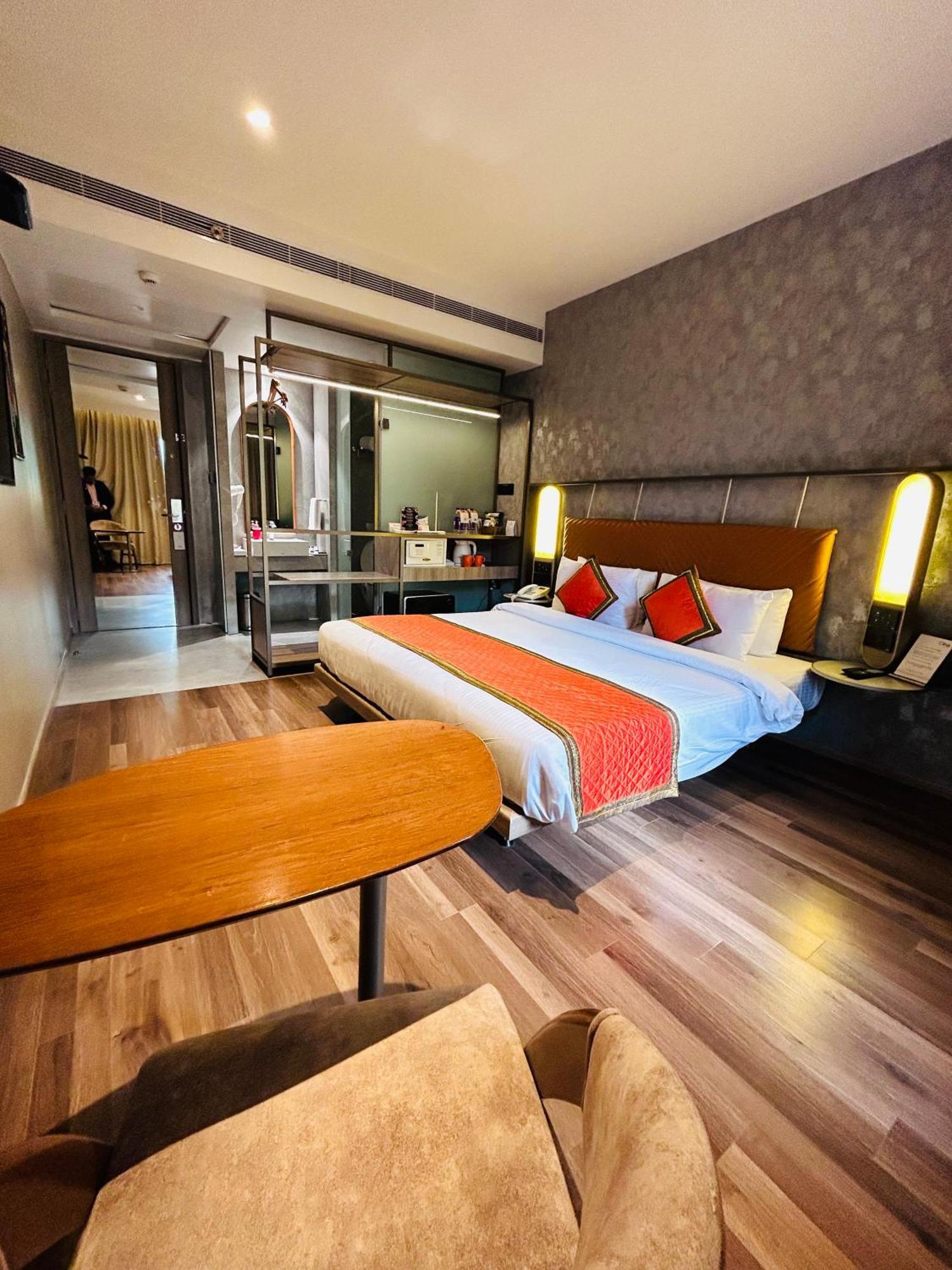 Hotel Citrus Classic Bangalore