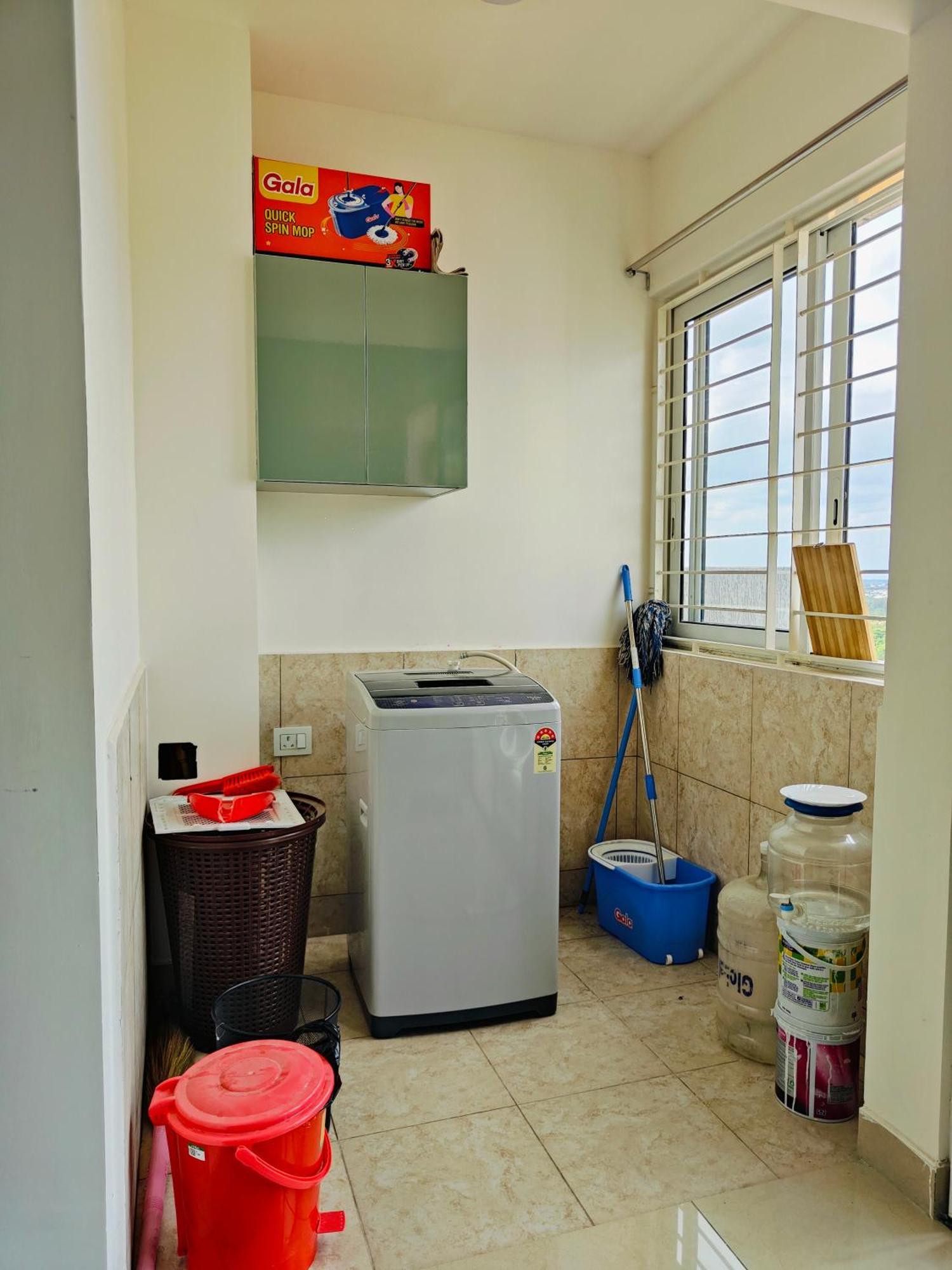 Apartment Mahendra Arya *
