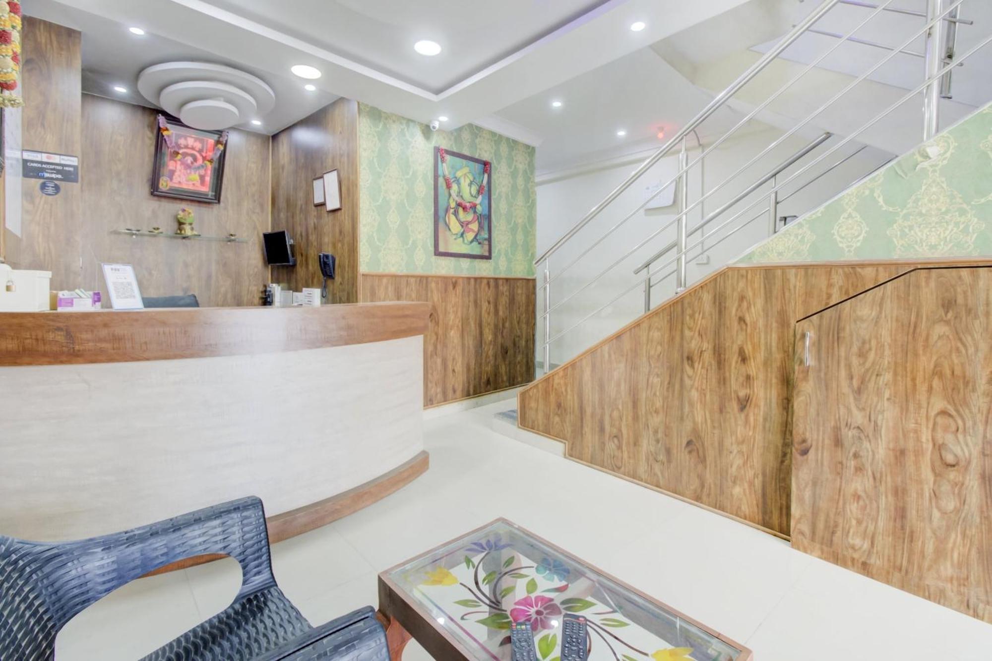 Hotel Oyo Flagship Malnad Grand 3*
