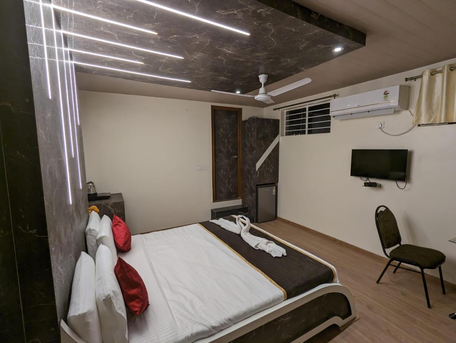 Hotel Seasons - Hbr Bangalore