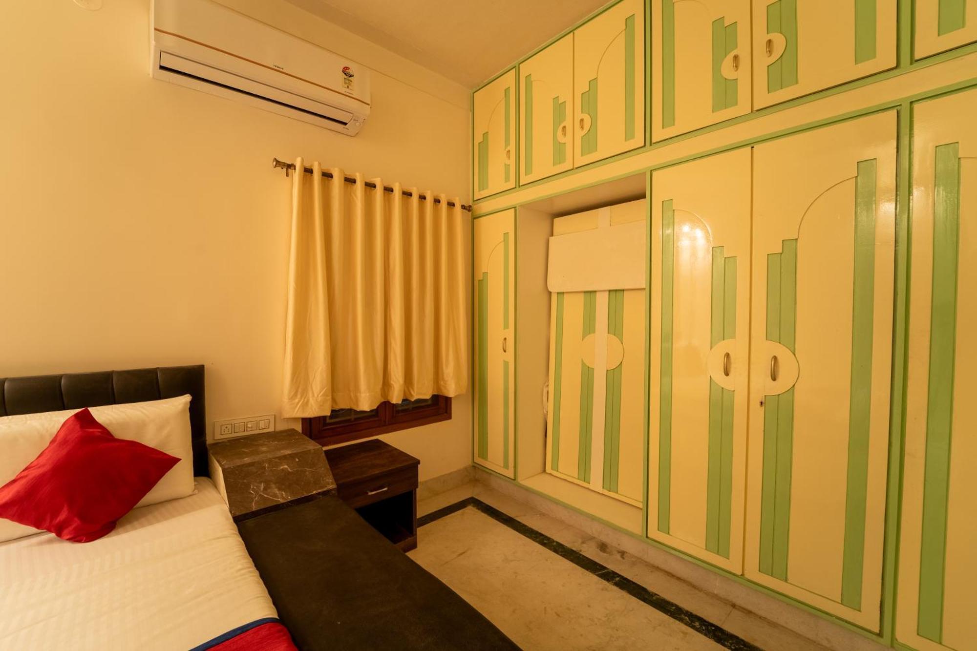 Hotel Seasons - Hbr Bangalore