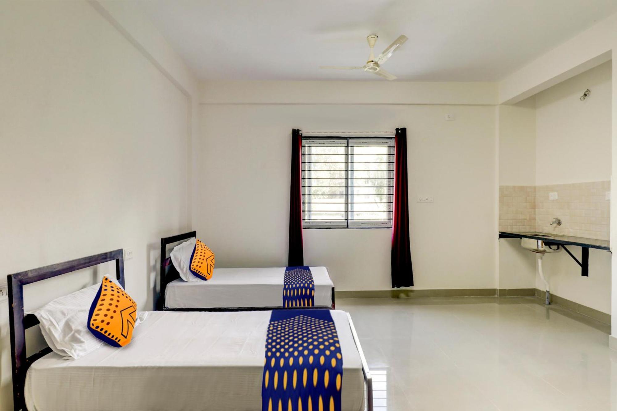 Spot On Helloworld Hsr Castle De Monte 3* Bangalore