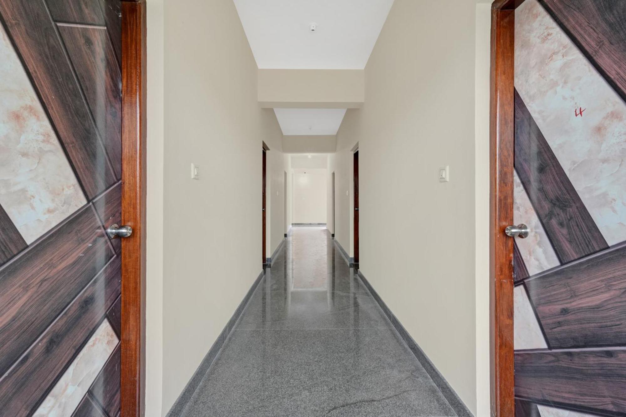Oyo Bungalow Lodging & Boarding Hotel 3*