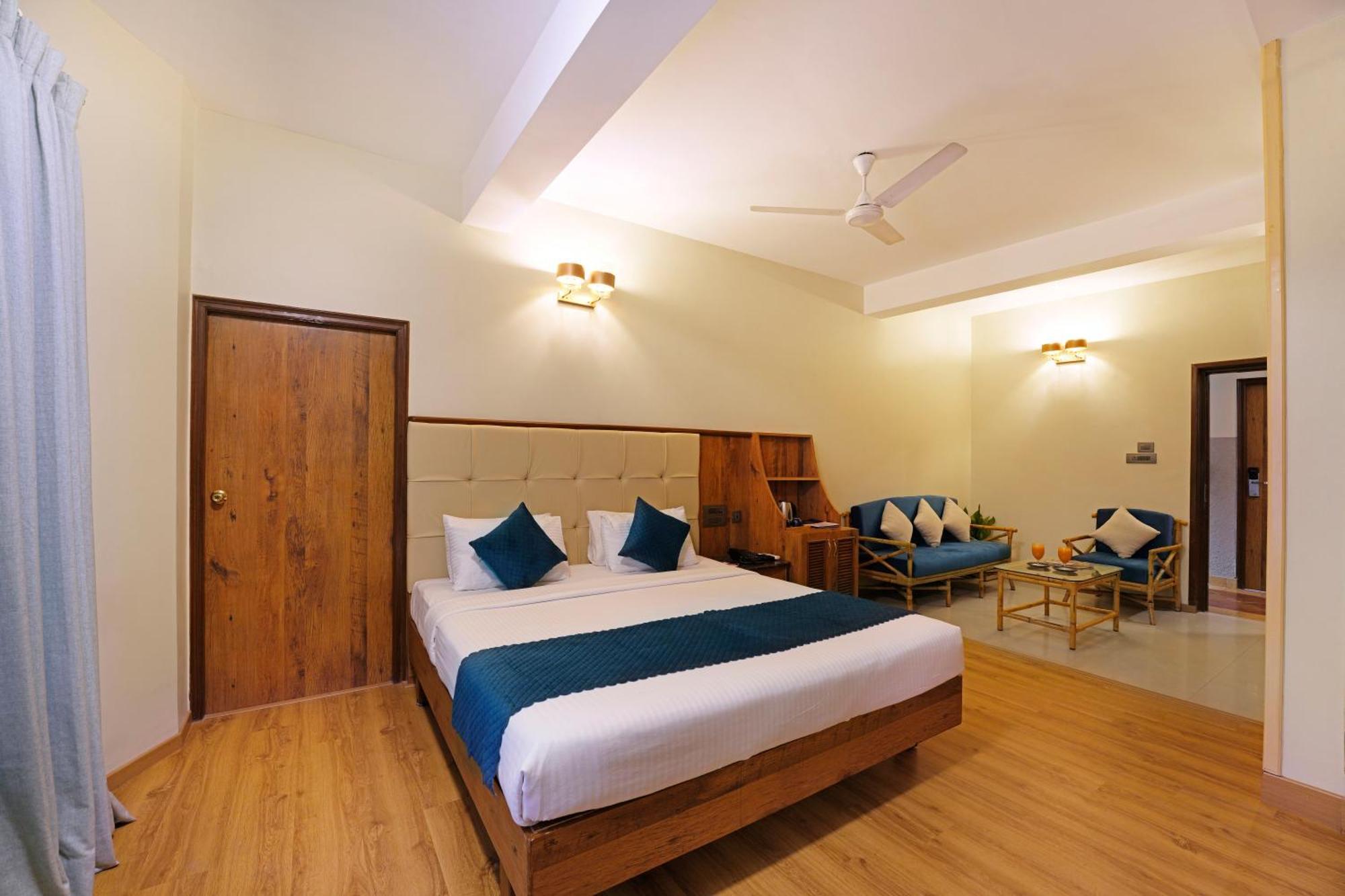 Hotel Cross Roads Bangalore