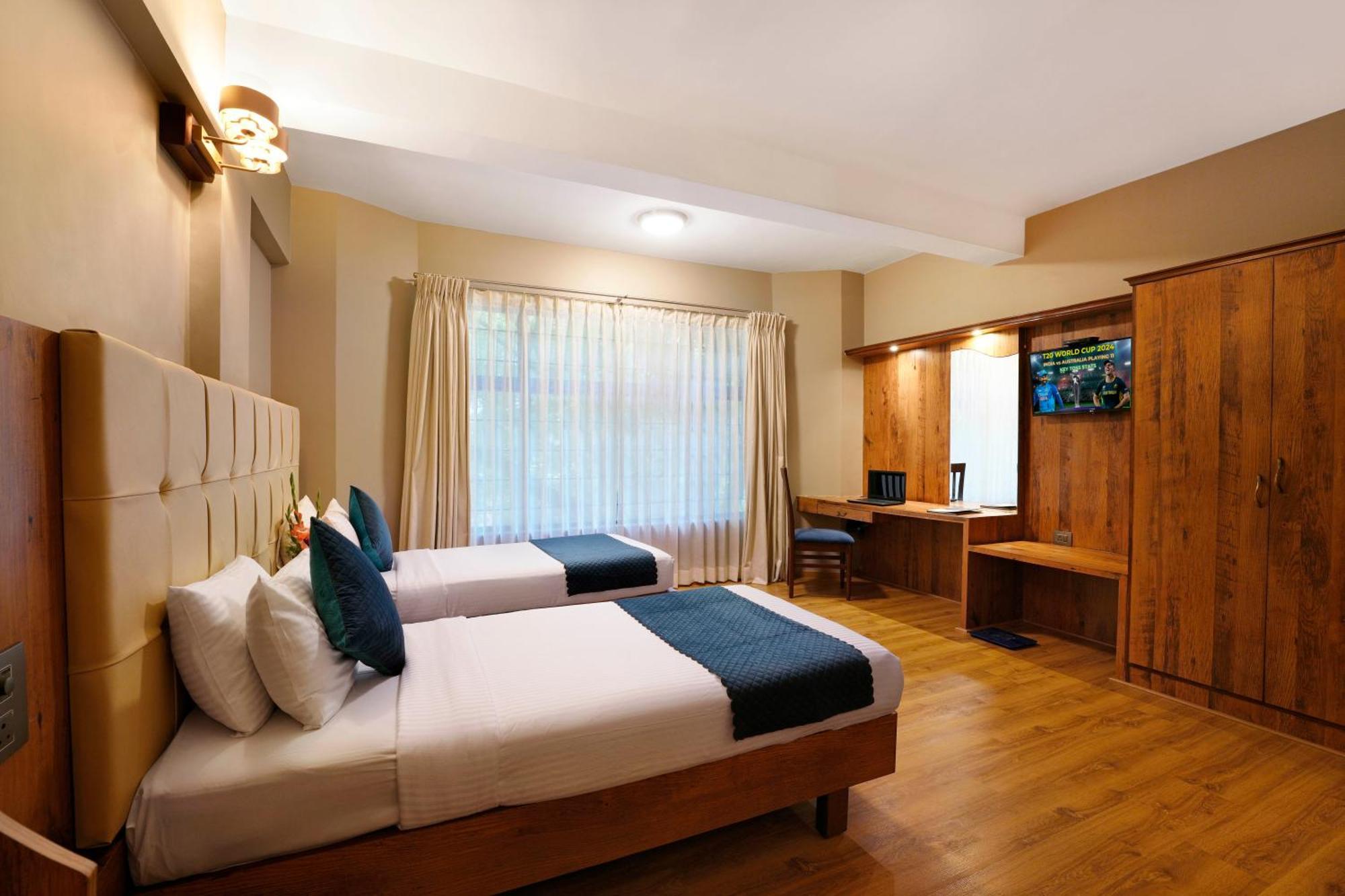 Hotel Cross Roads Bangalore