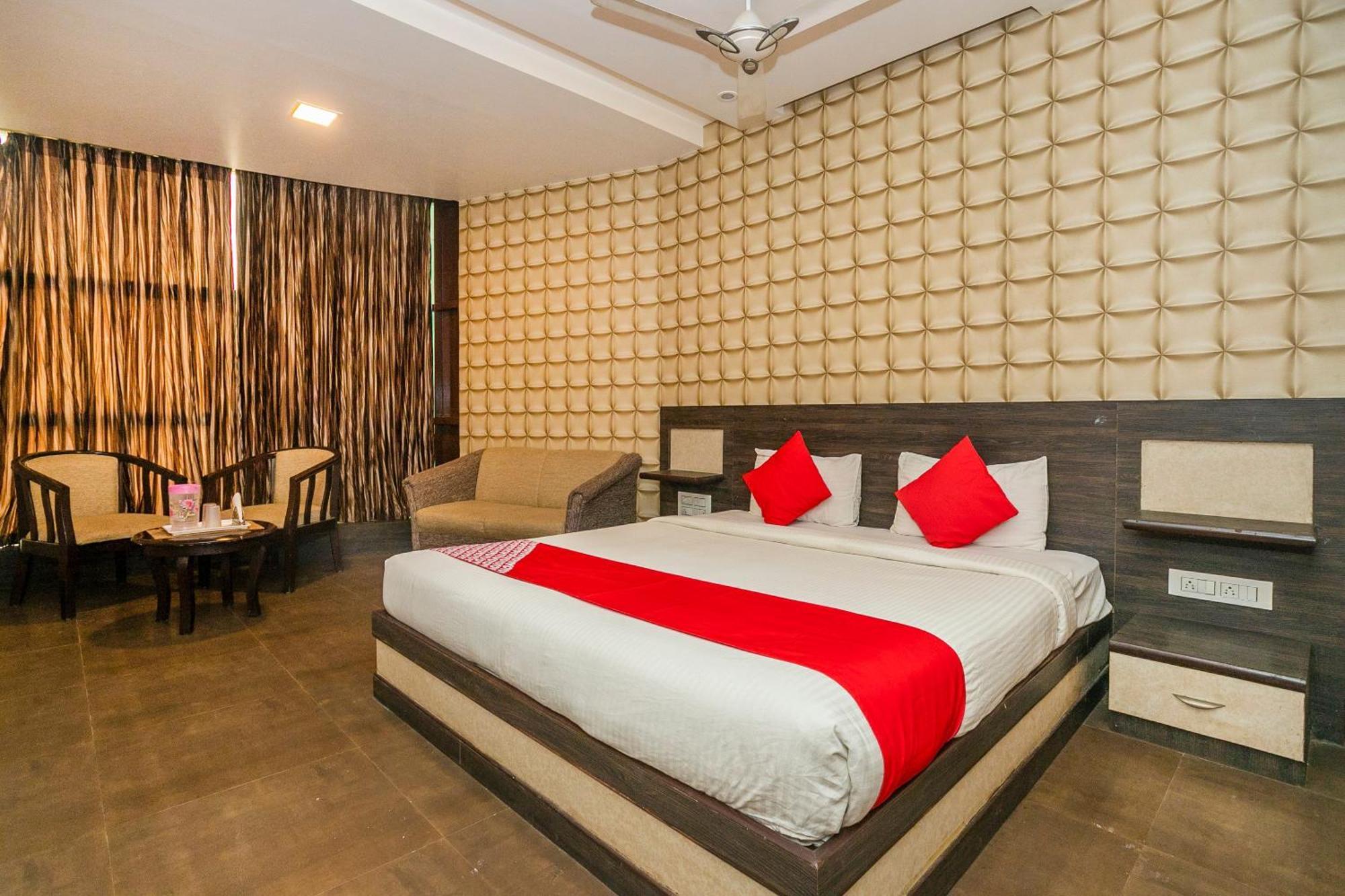 Super Collection O Indian Near Sitara Restaurant 3* Bangalore