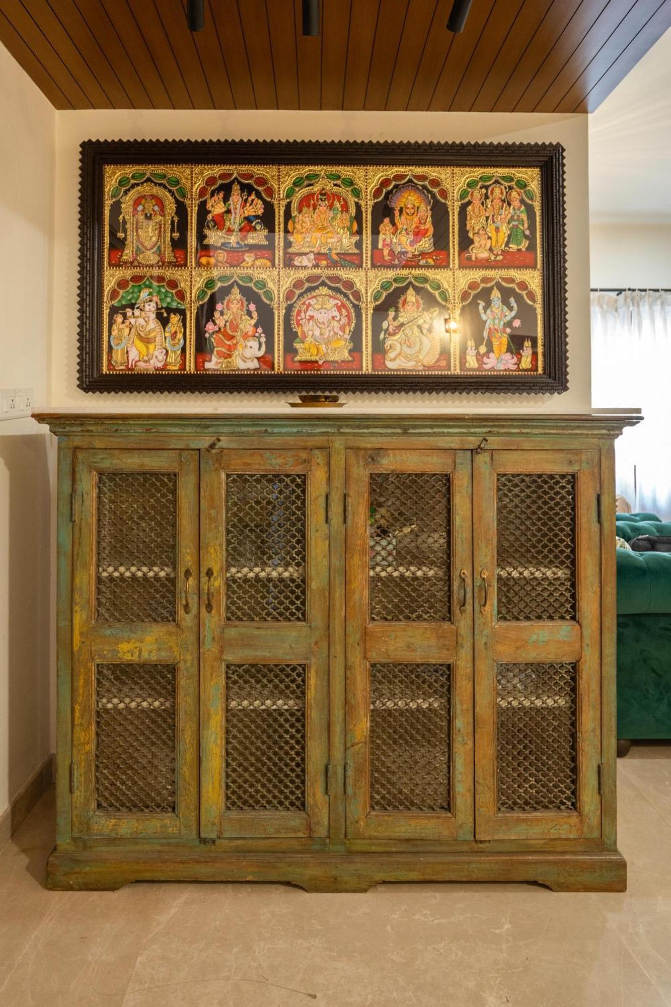 Luxury Vintage 3bhk Penthouse Apartment *