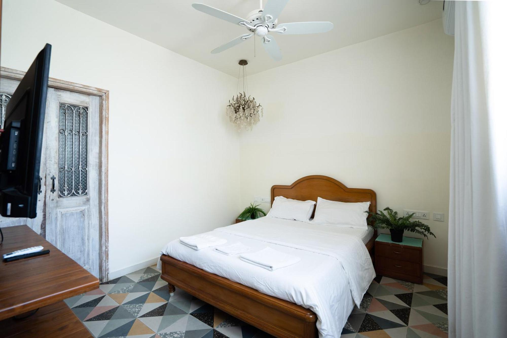 Luxury Vintage 3bhk Penthouse Bangalore