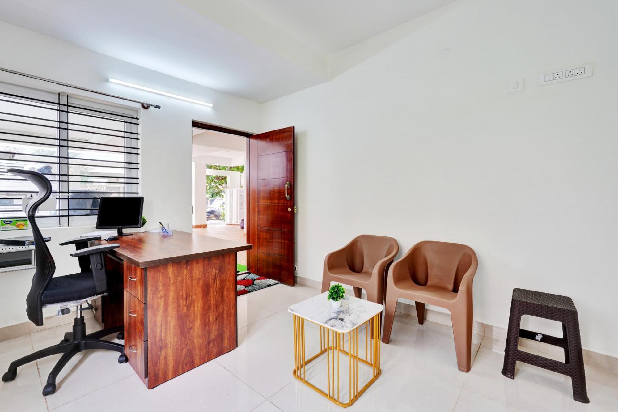 Room2go * Bangalore