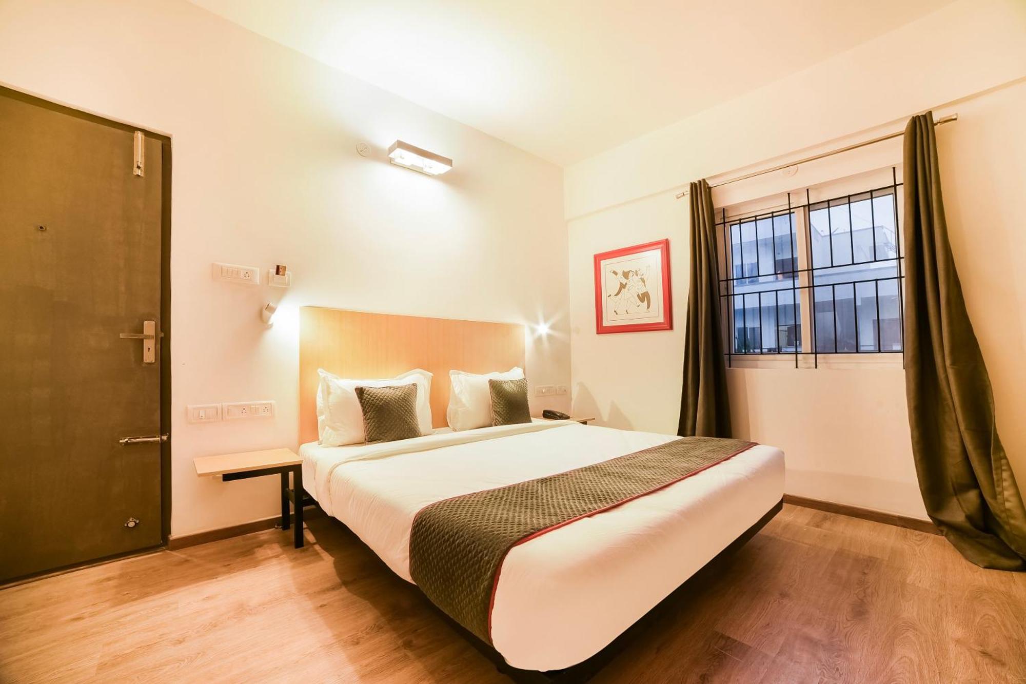 Townhouse Varthur Main Road Near Nexus Whitefield Hotel