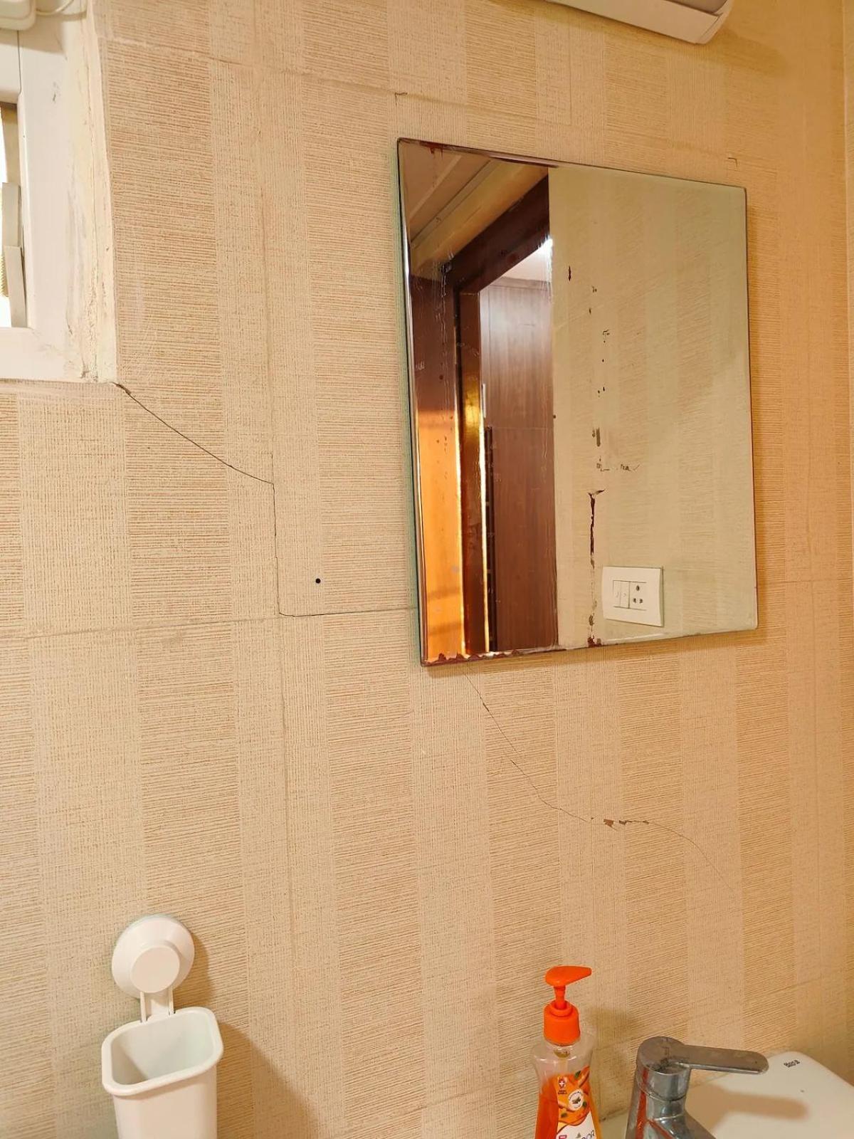 Deluxe 2bhk For Families- Opp Whitefield Metro Apartment *