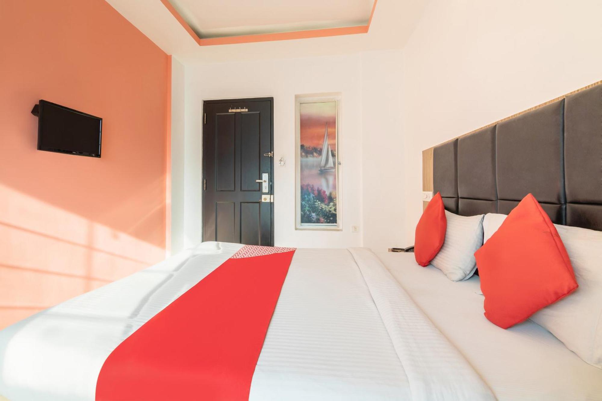 Oyo Galaxy Hotel *