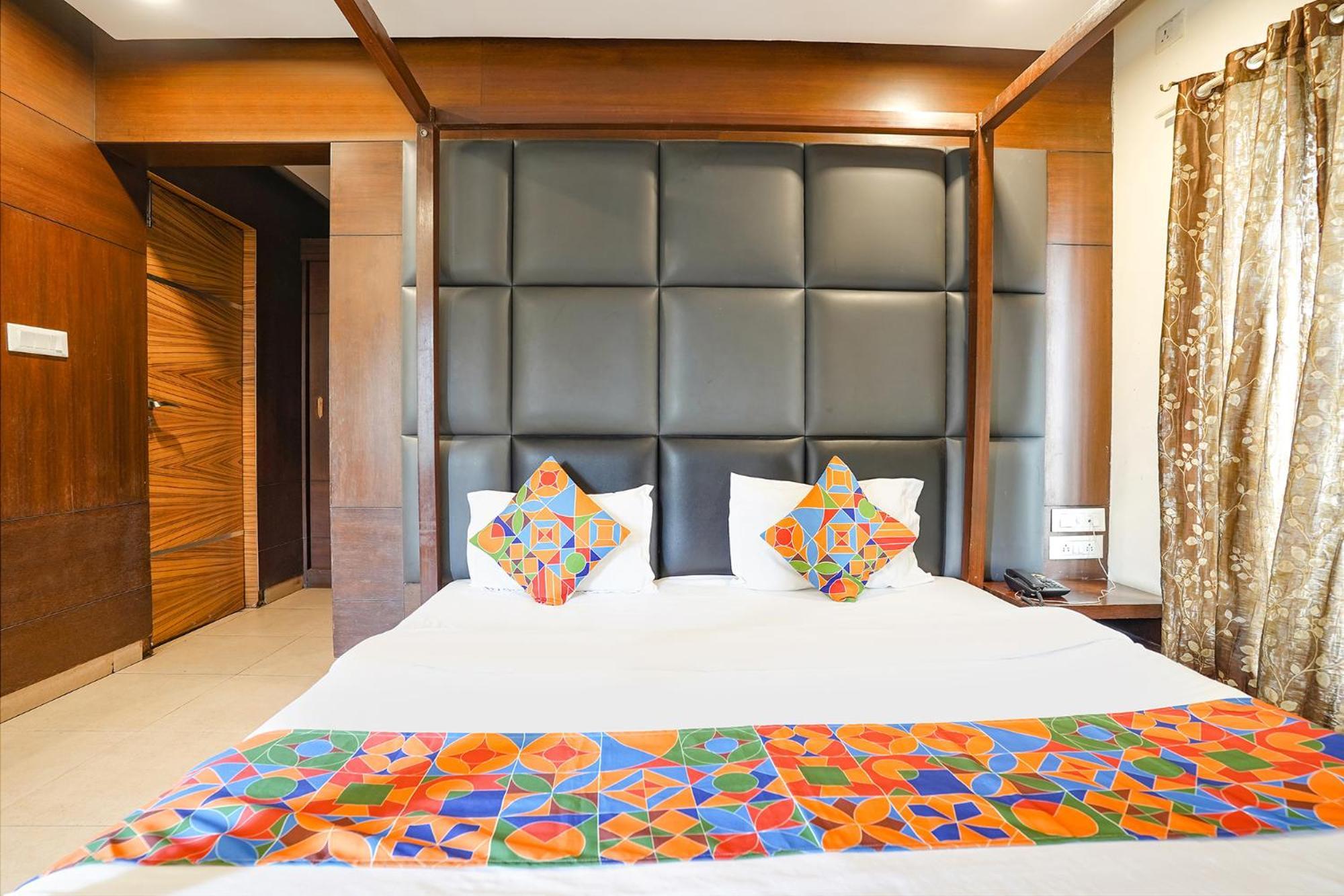 Hotel Fabexpress The Kings 10 Laxurious 3*