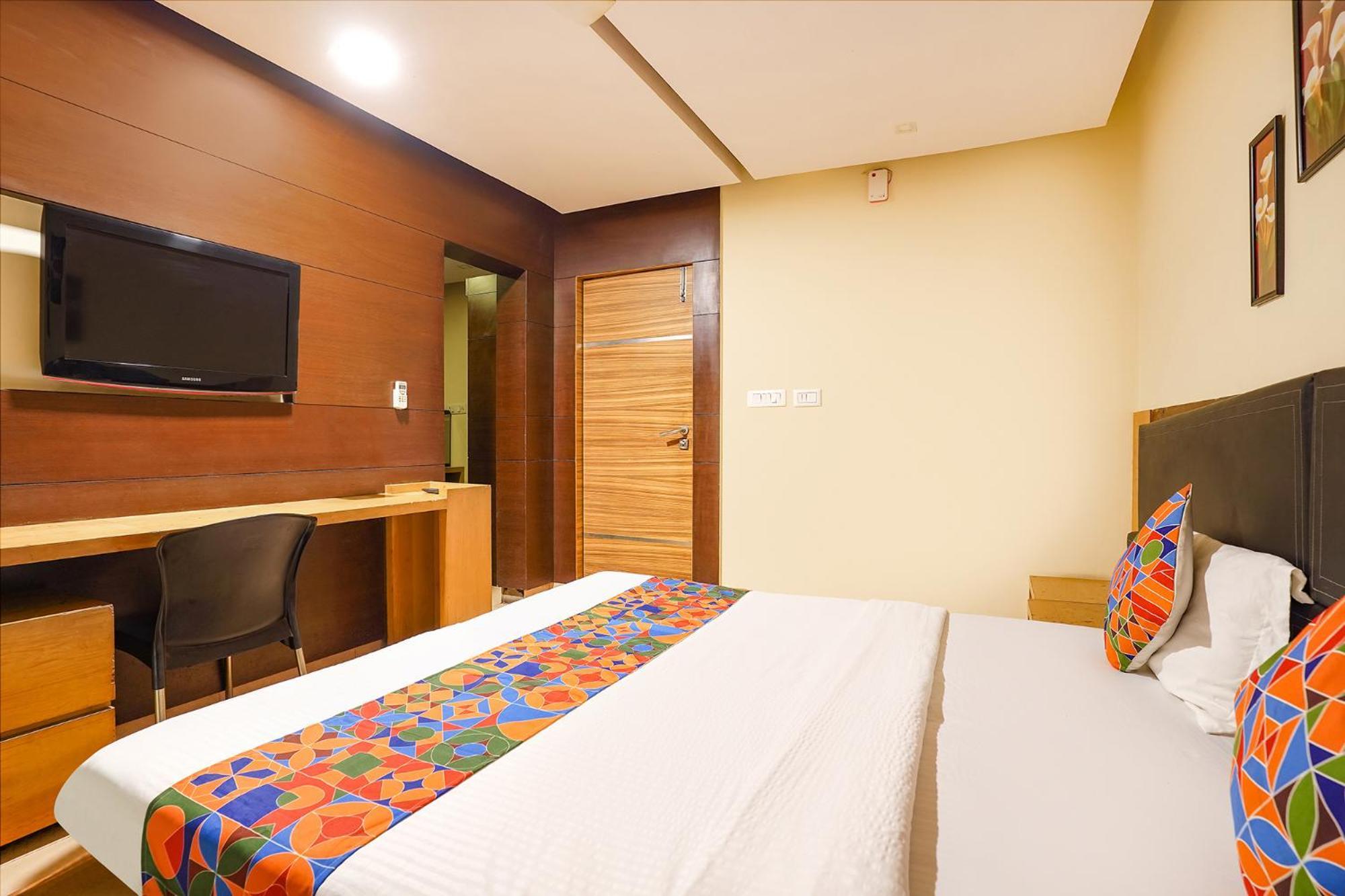Hotel Fabexpress The Kings 10 Laxurious Bangalore