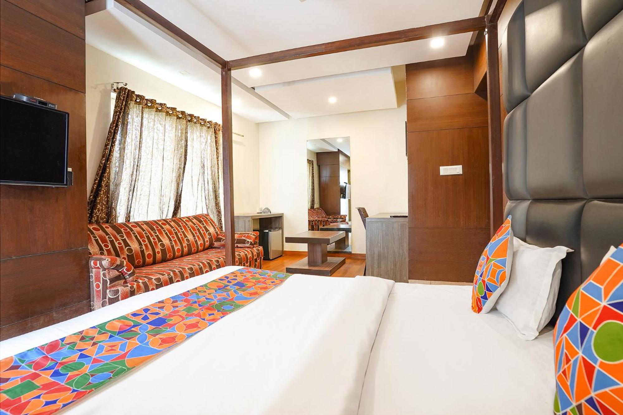 Fabexpress The Kings 10 Laxurious 3* Bangalore