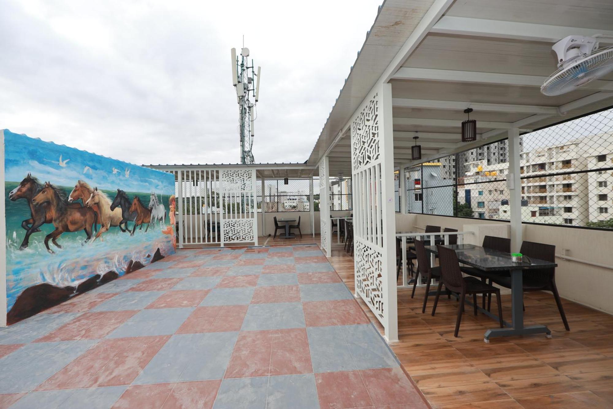 Hotel Amulya Relax