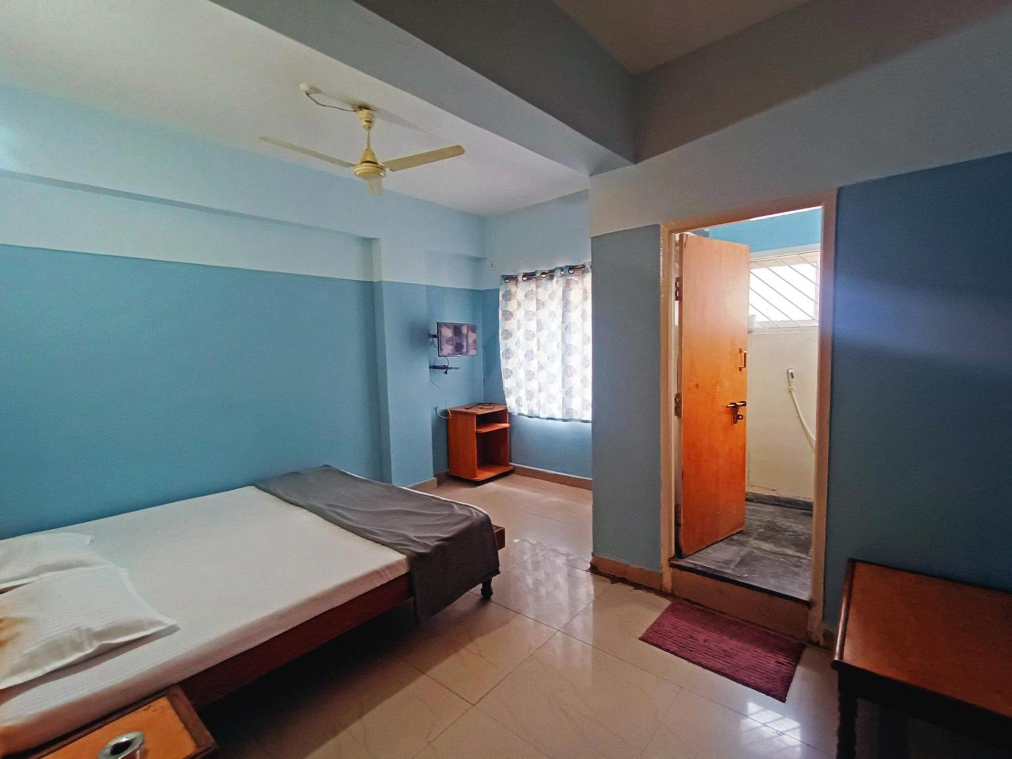 Hotel Kashyap Basaveshwara Nagar