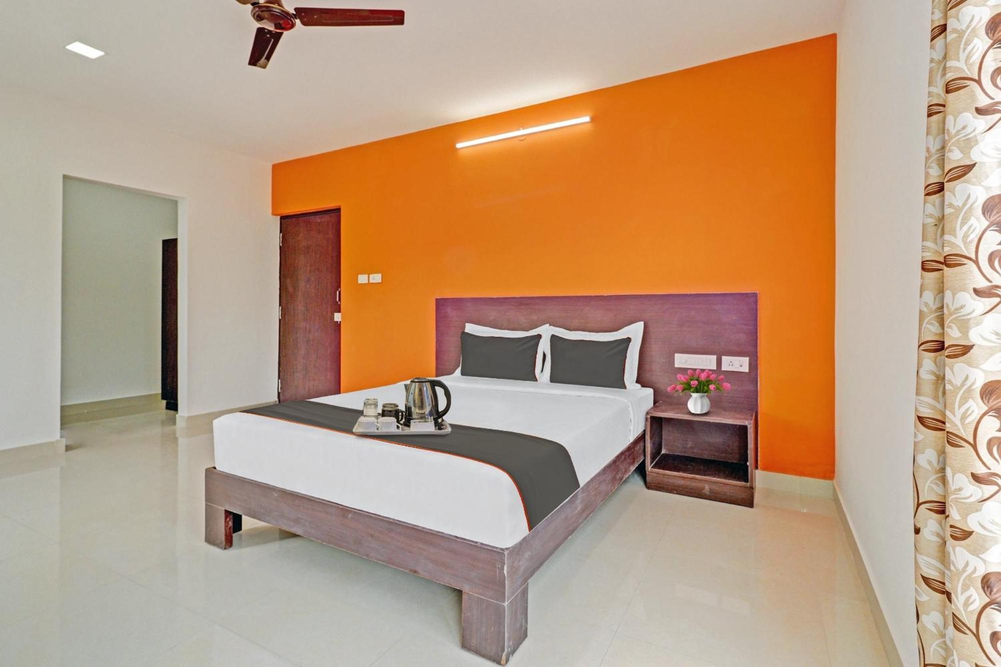 Super Capital O Blooms Near Snow 3* Bangalore