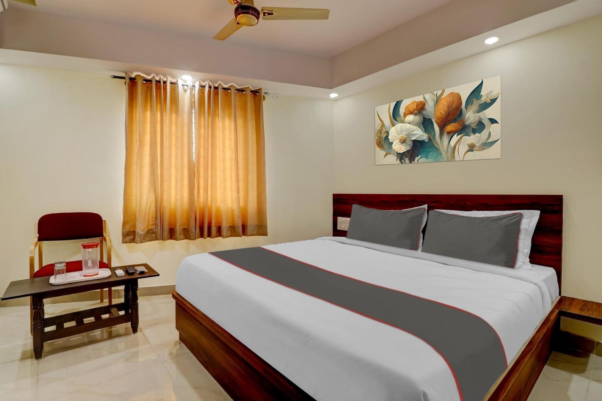 Collection O Hemadri Residency Hotel