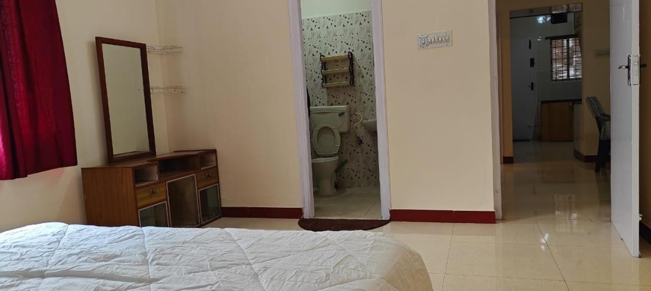 Adithi Adithya Apartment *