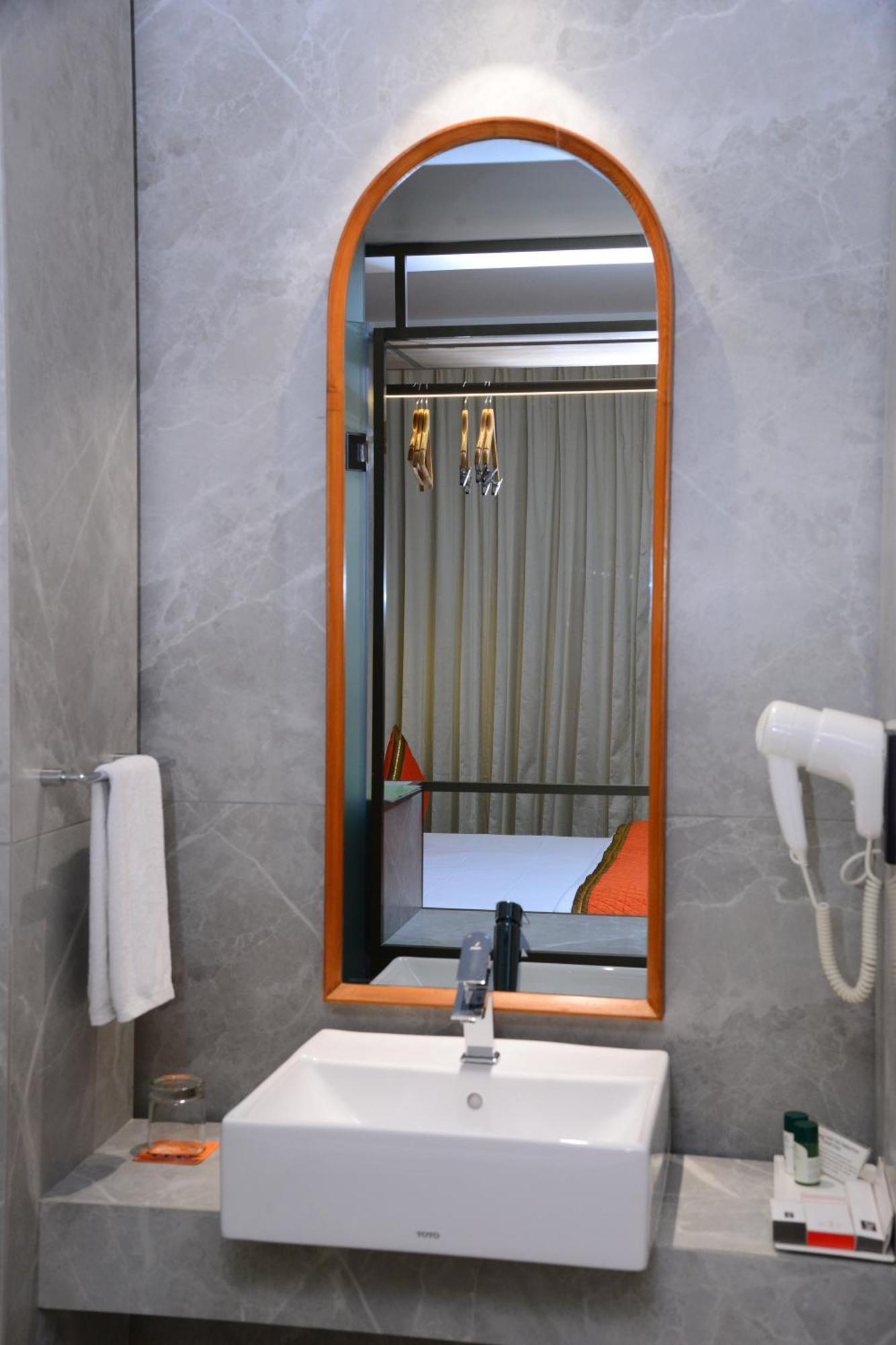 Hotel Citrus Classic