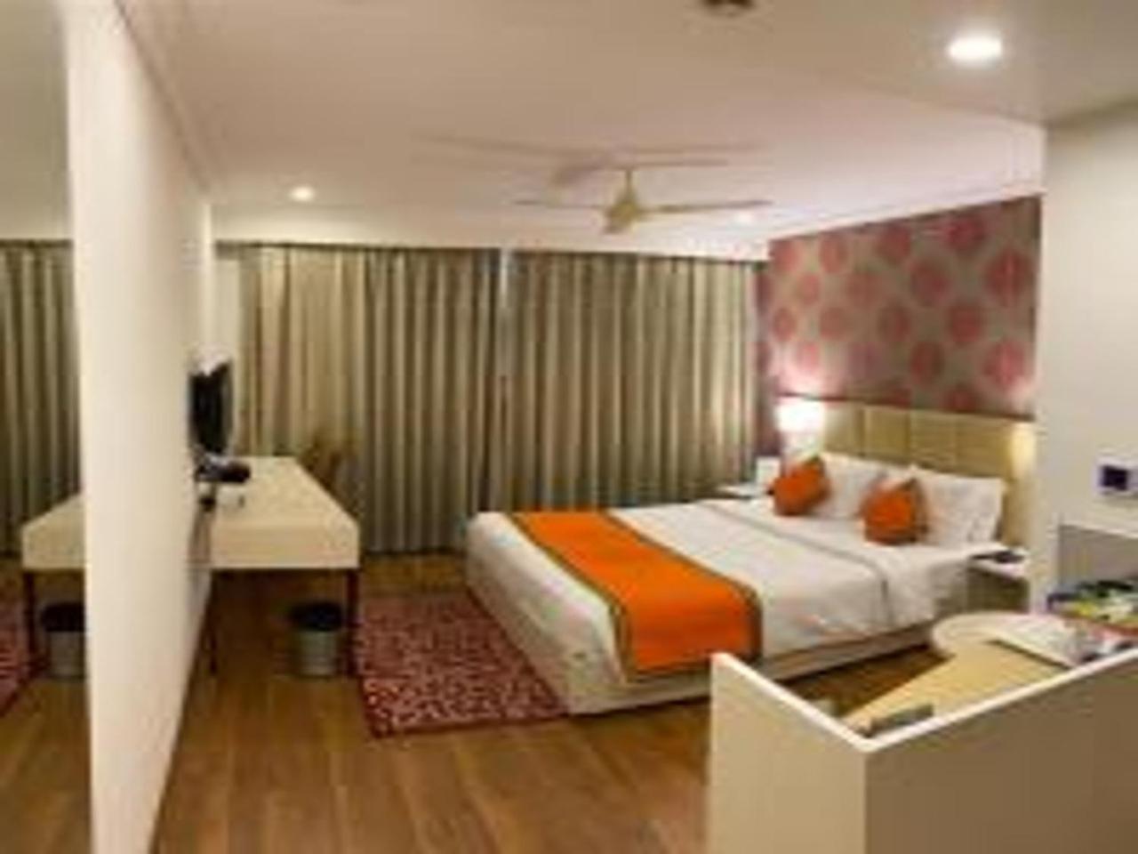 Citrus Classic Hotel