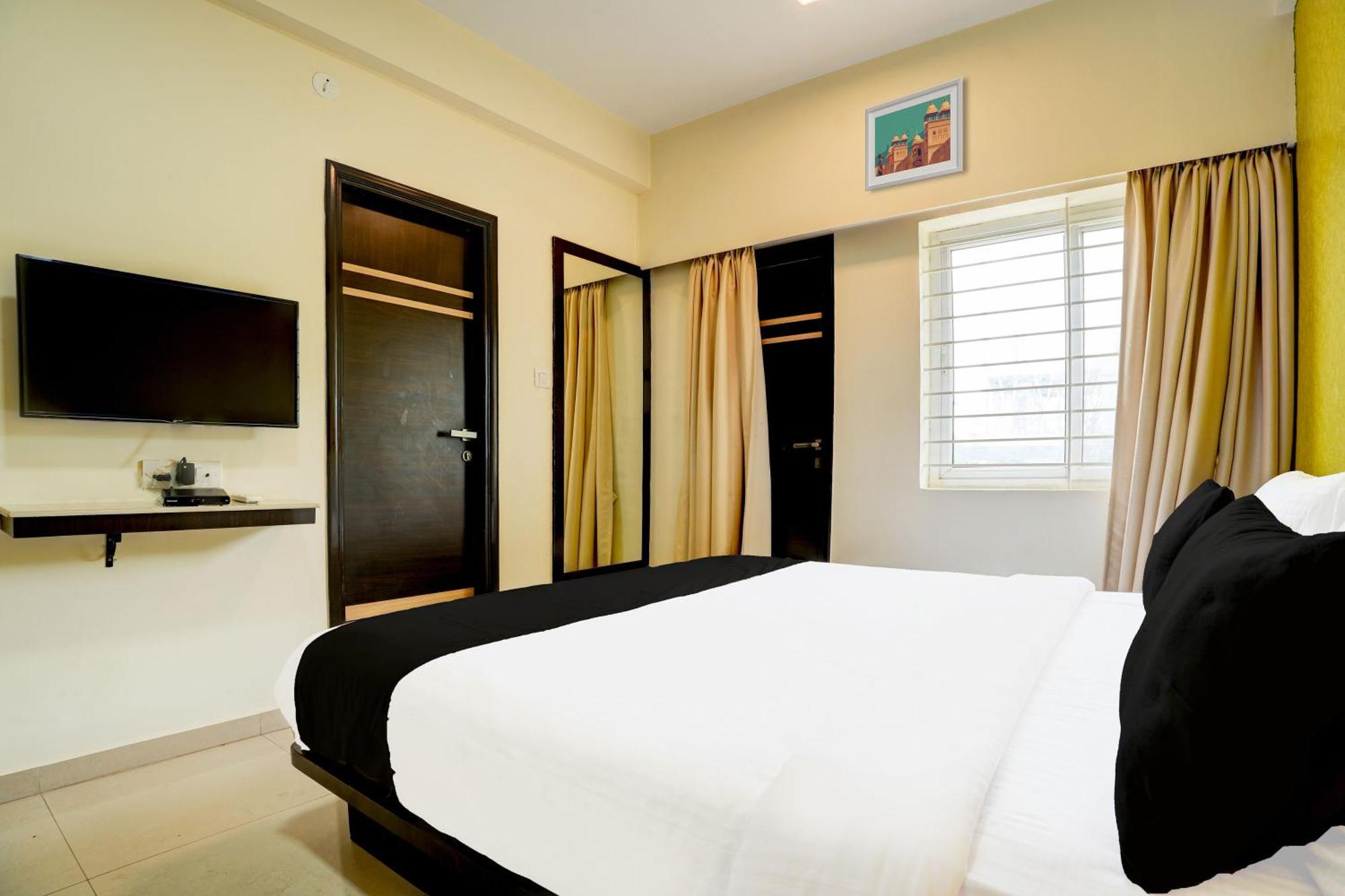 Hotel O Apple Tree 3*
