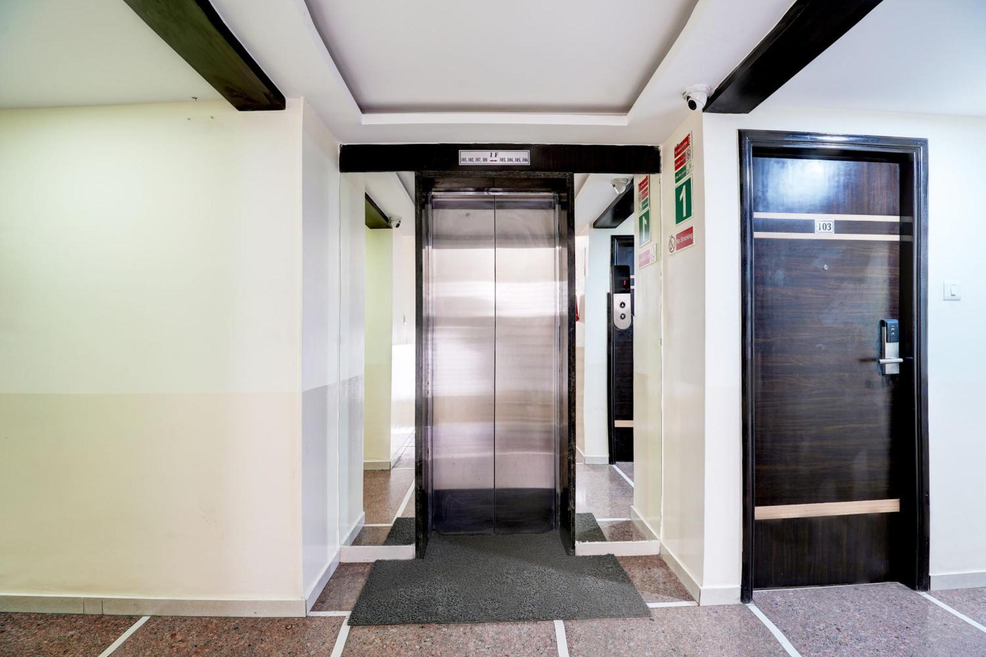 O Apple Tree Hotel 3*