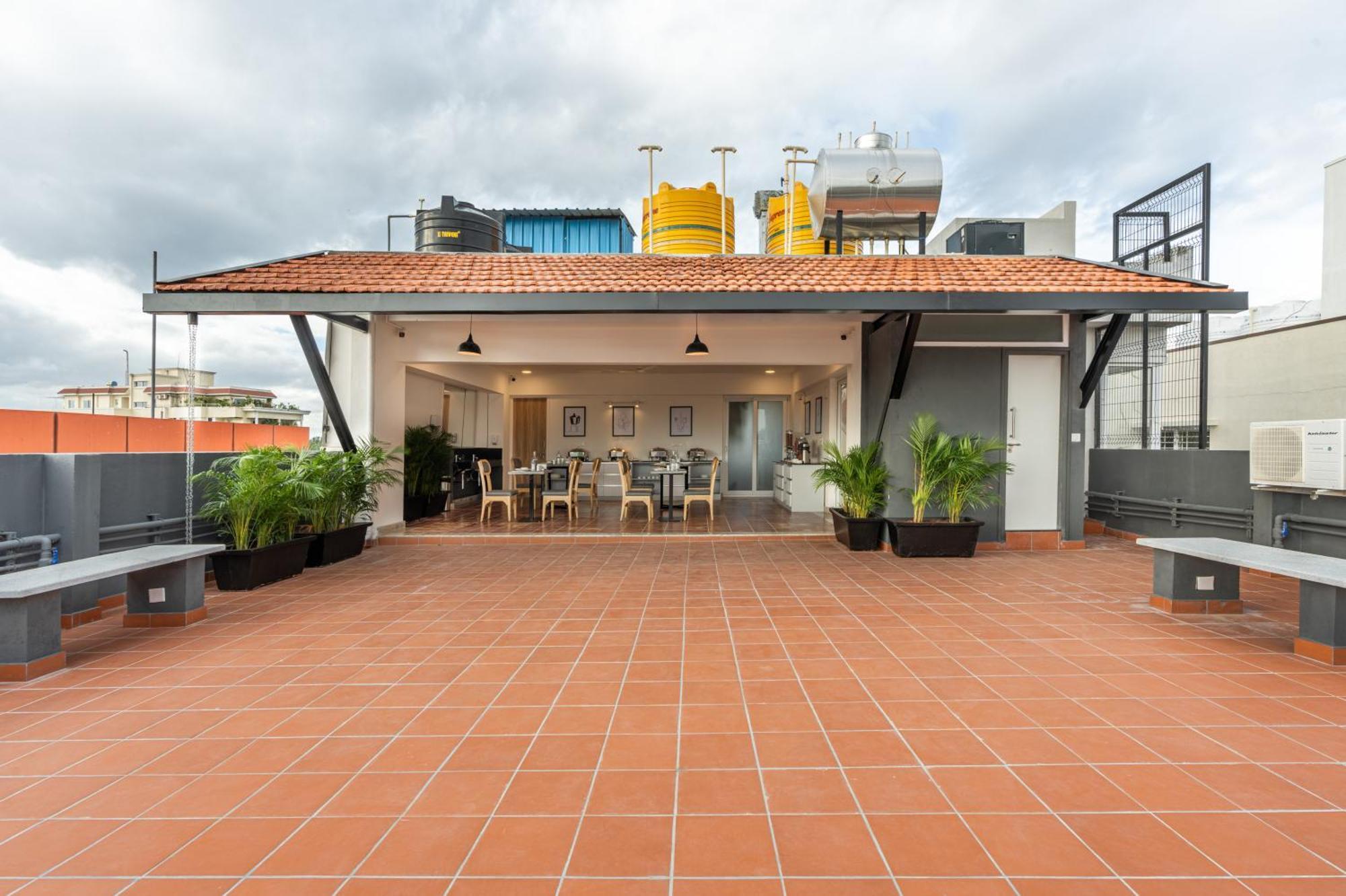 Hotel Wandr Ulsoor Bangalore