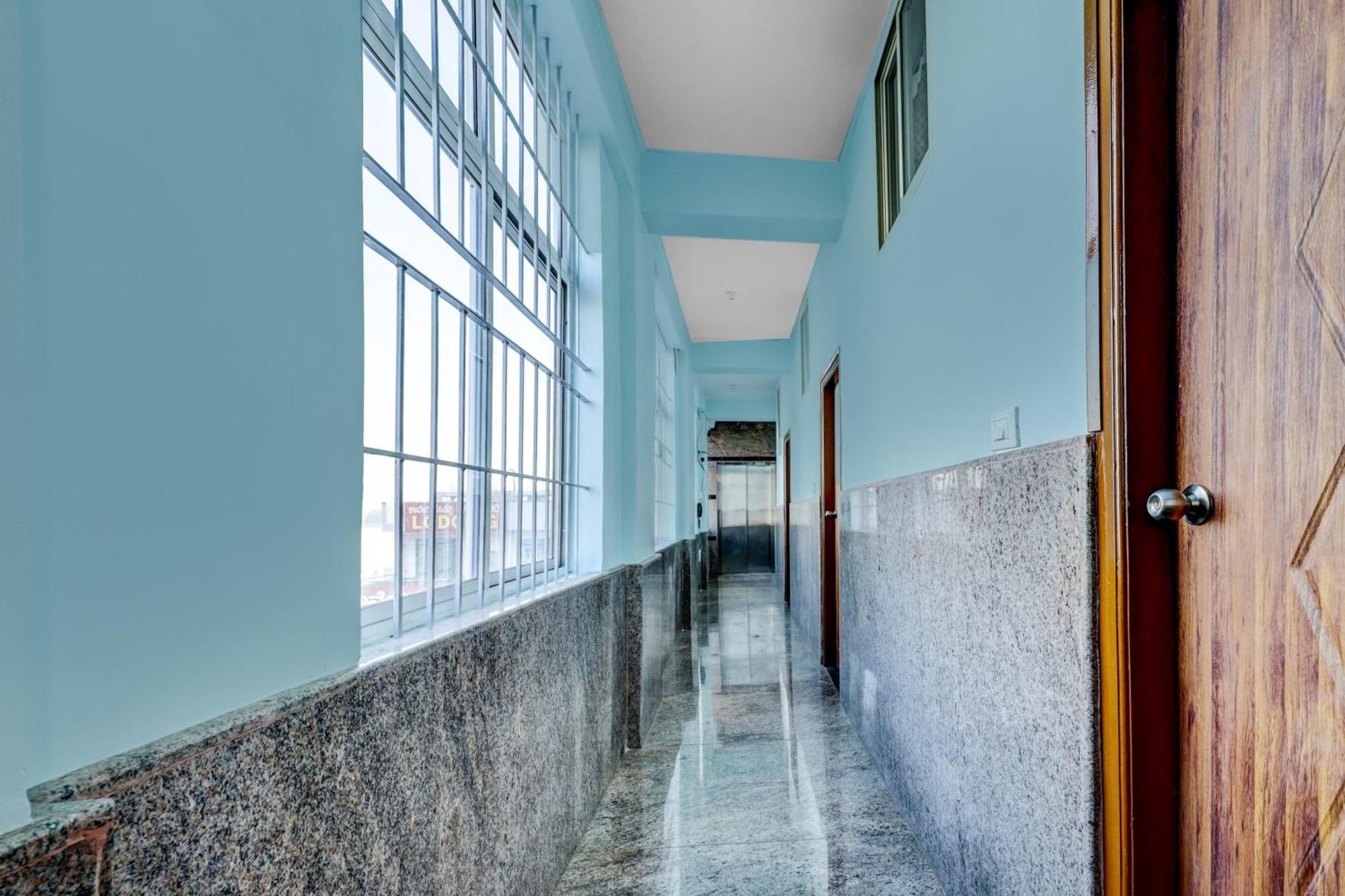 Hotel O Cheluva Residency
