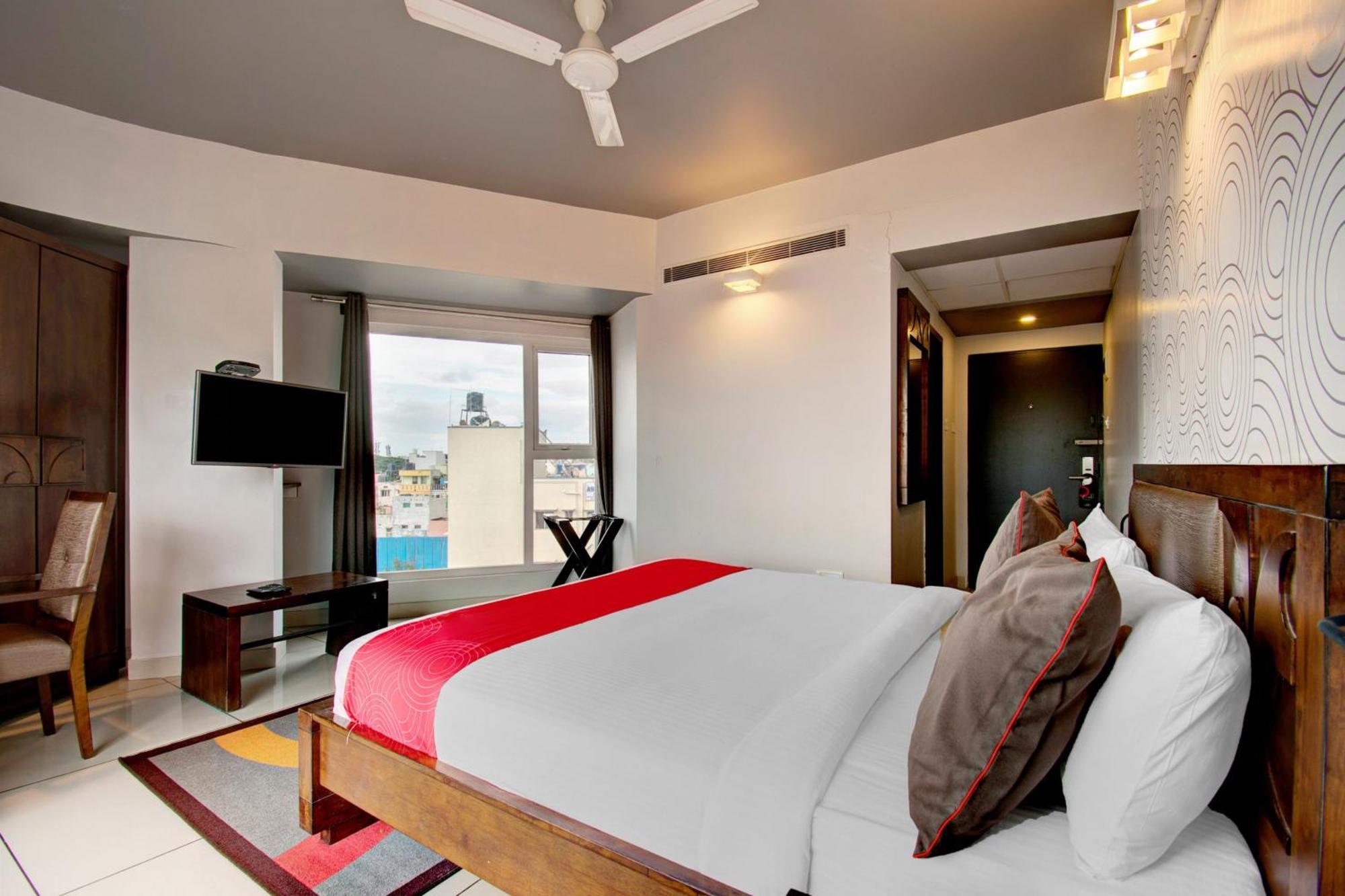 Super Townhouse Ulsoor 4*