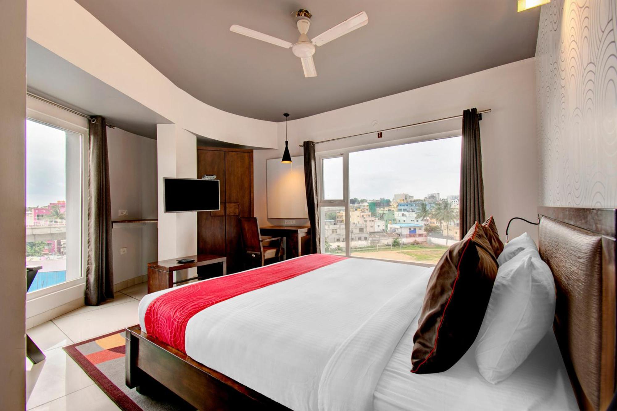 Super Townhouse Ulsoor 4* Bangalore