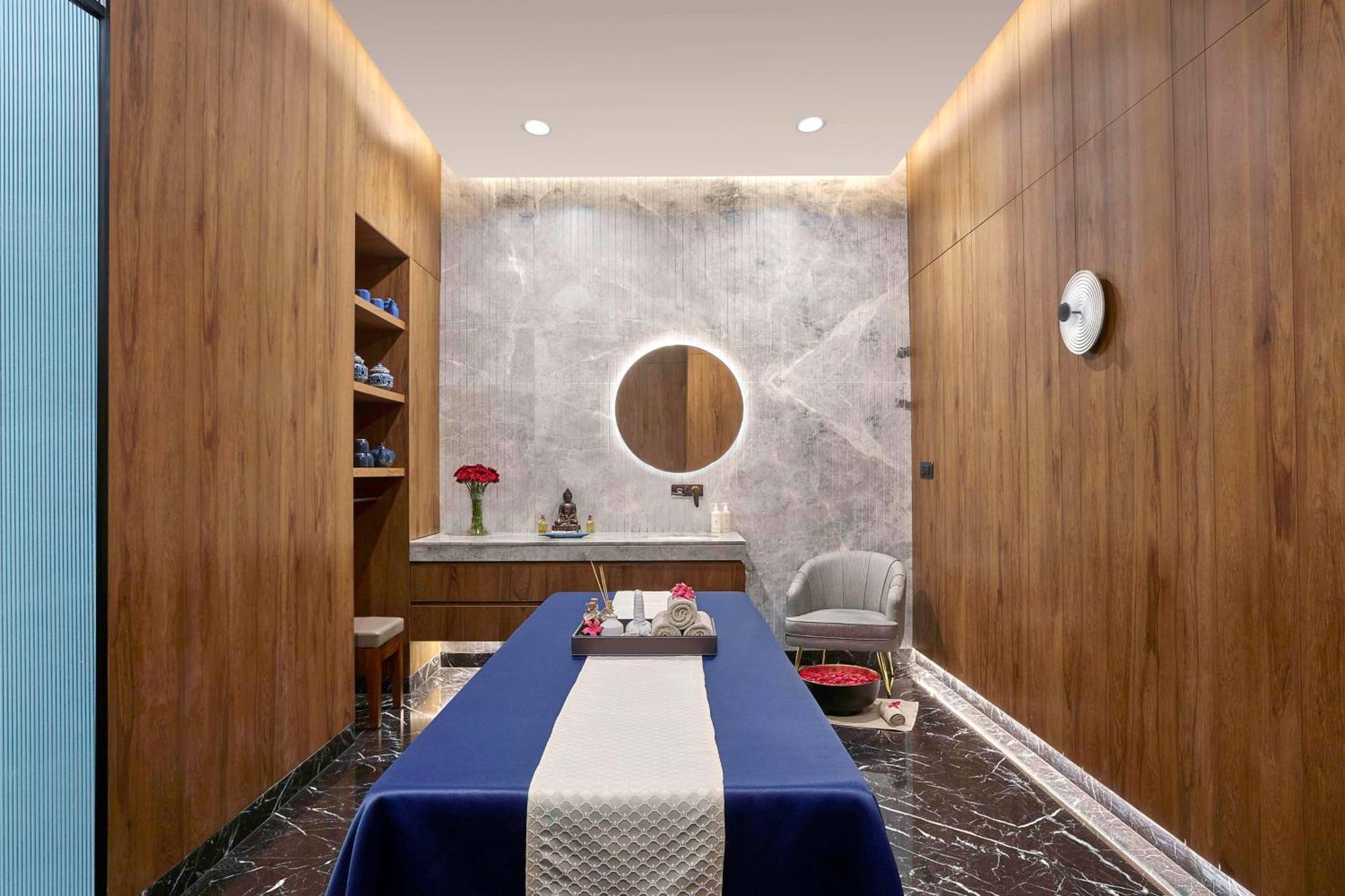 Hotel Hilton Embassy Manyata Business Park Bangalore
