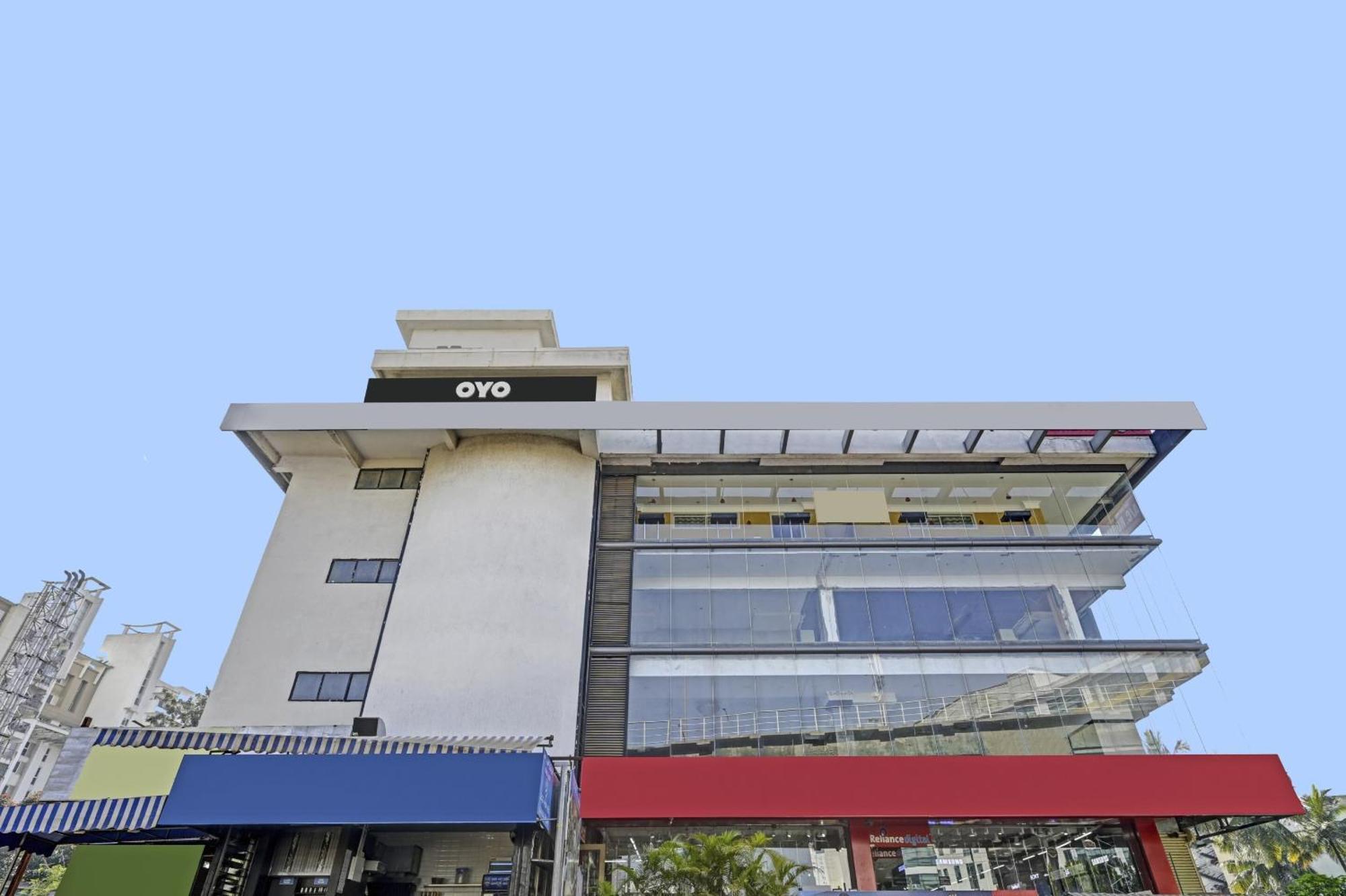 Collection O Sri Sai Ram Hotel 4*