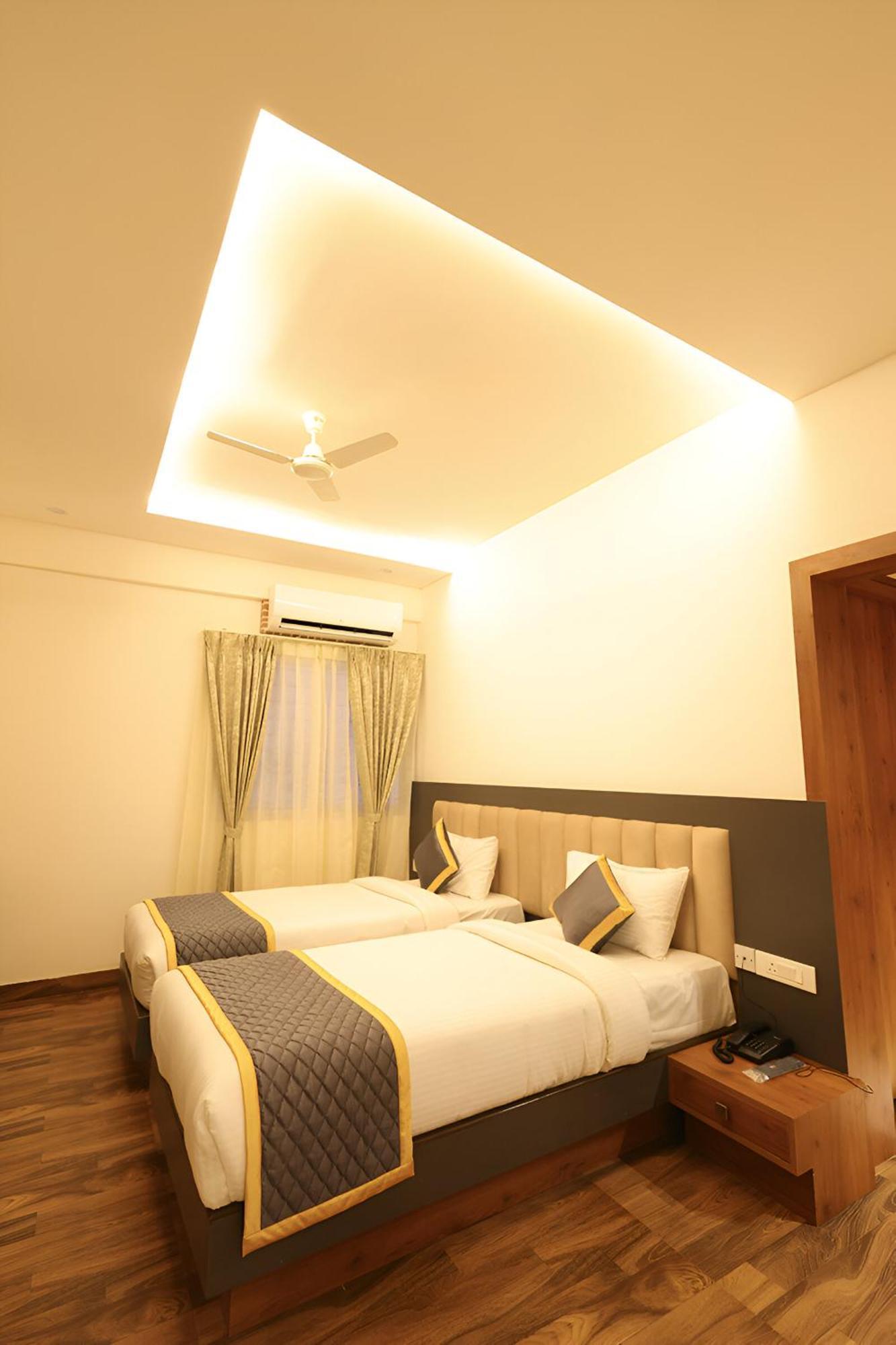 Pph Living Rajathagiri Palace Premium Bangalore