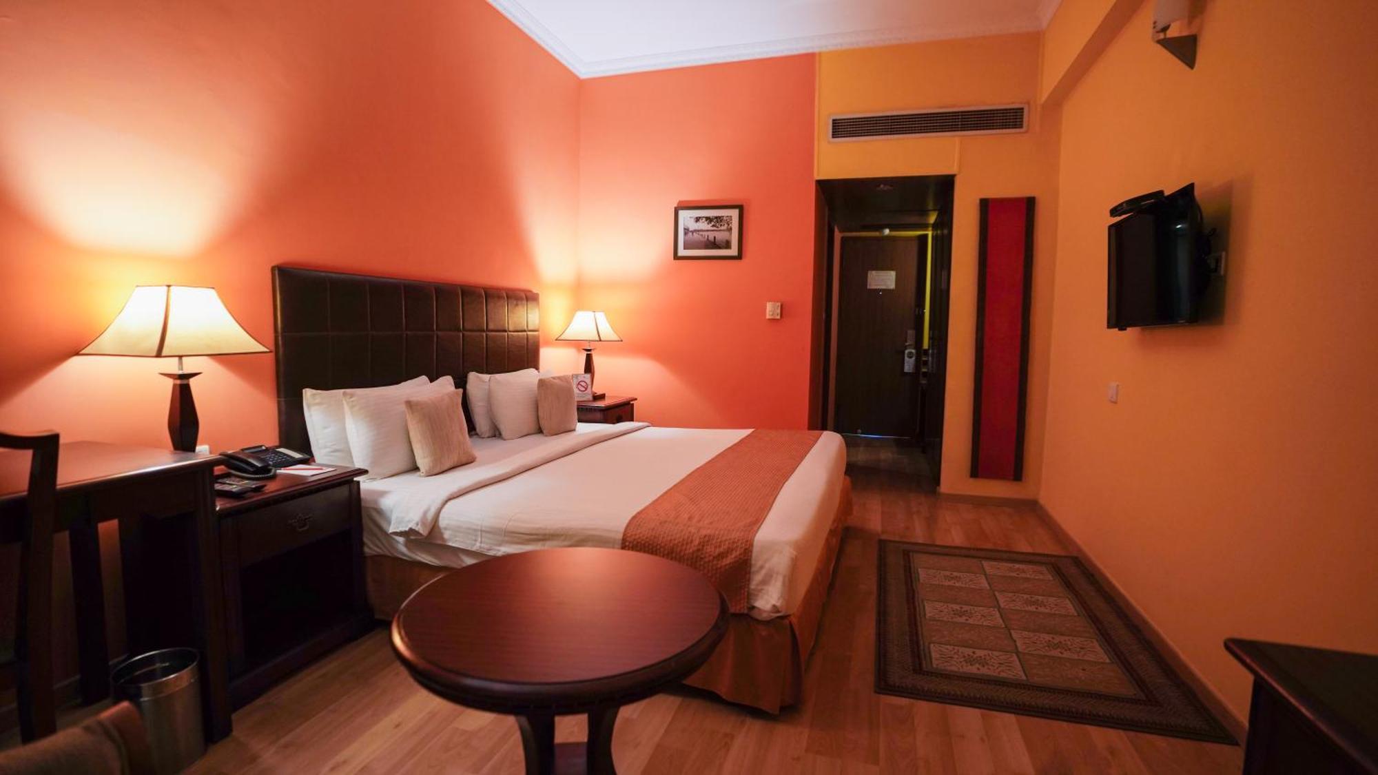 Hotel Mgm Whitefield 4*